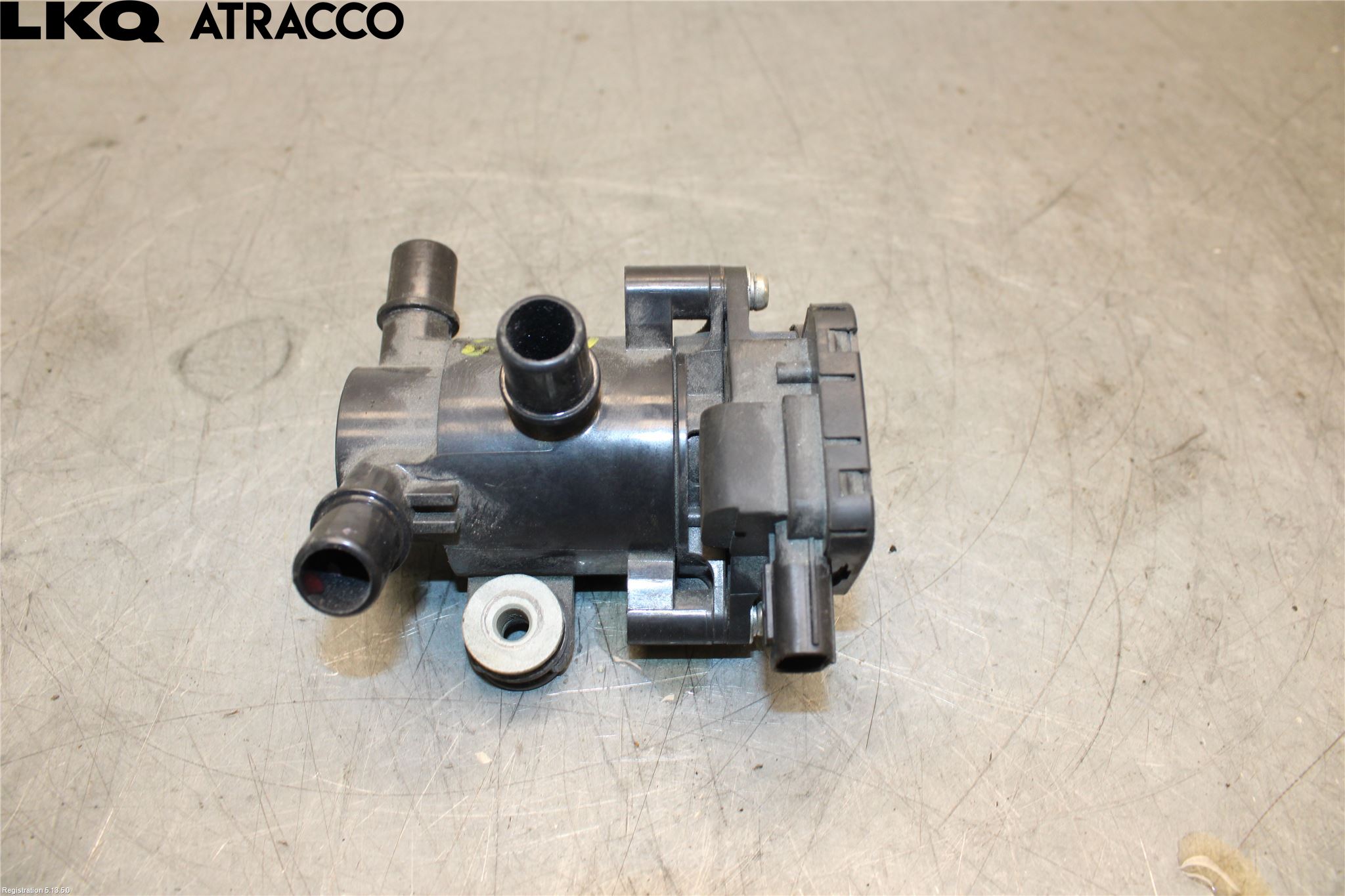Toyota bZ4X EA10 22- Vattenpump