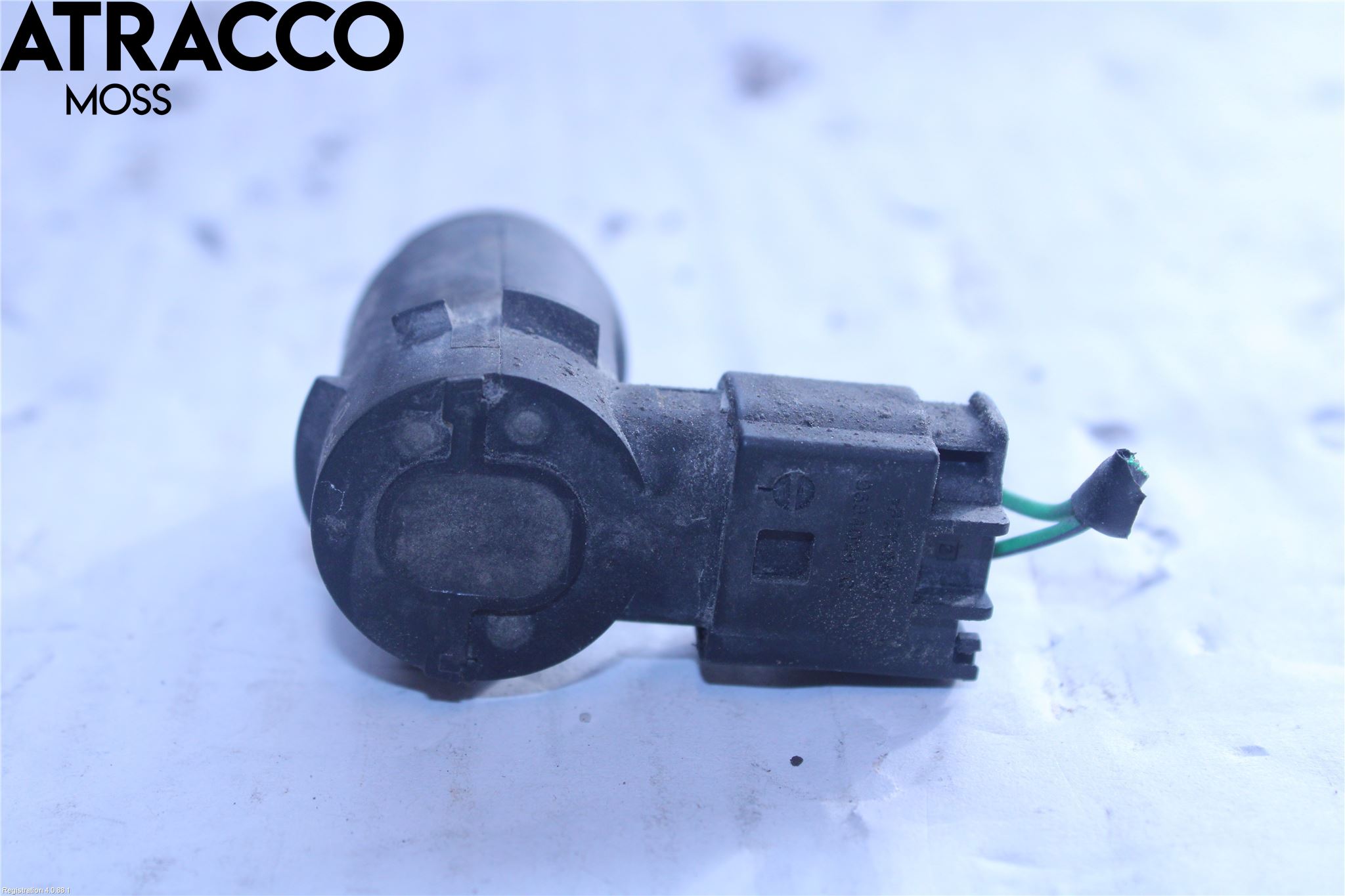 Dacia DUSTER 10-17 Parkeringshjälp Backsensor