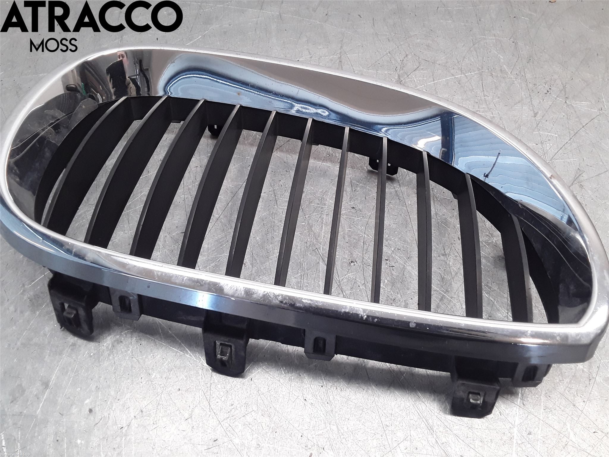 BMW 5 E60/61 Sed/Tou 02-10 Grilldel Höger