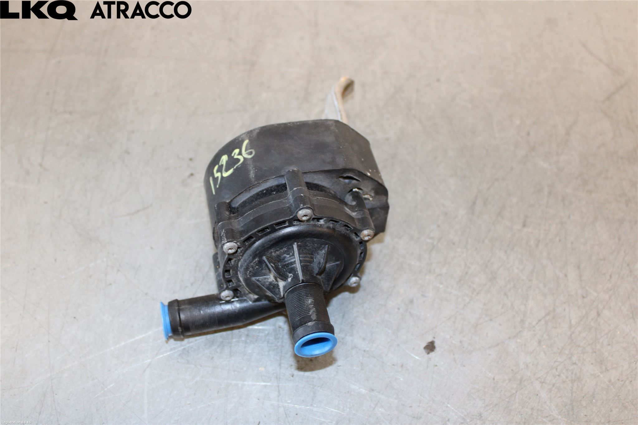 Tesla MODEL X 16- Vattenpump