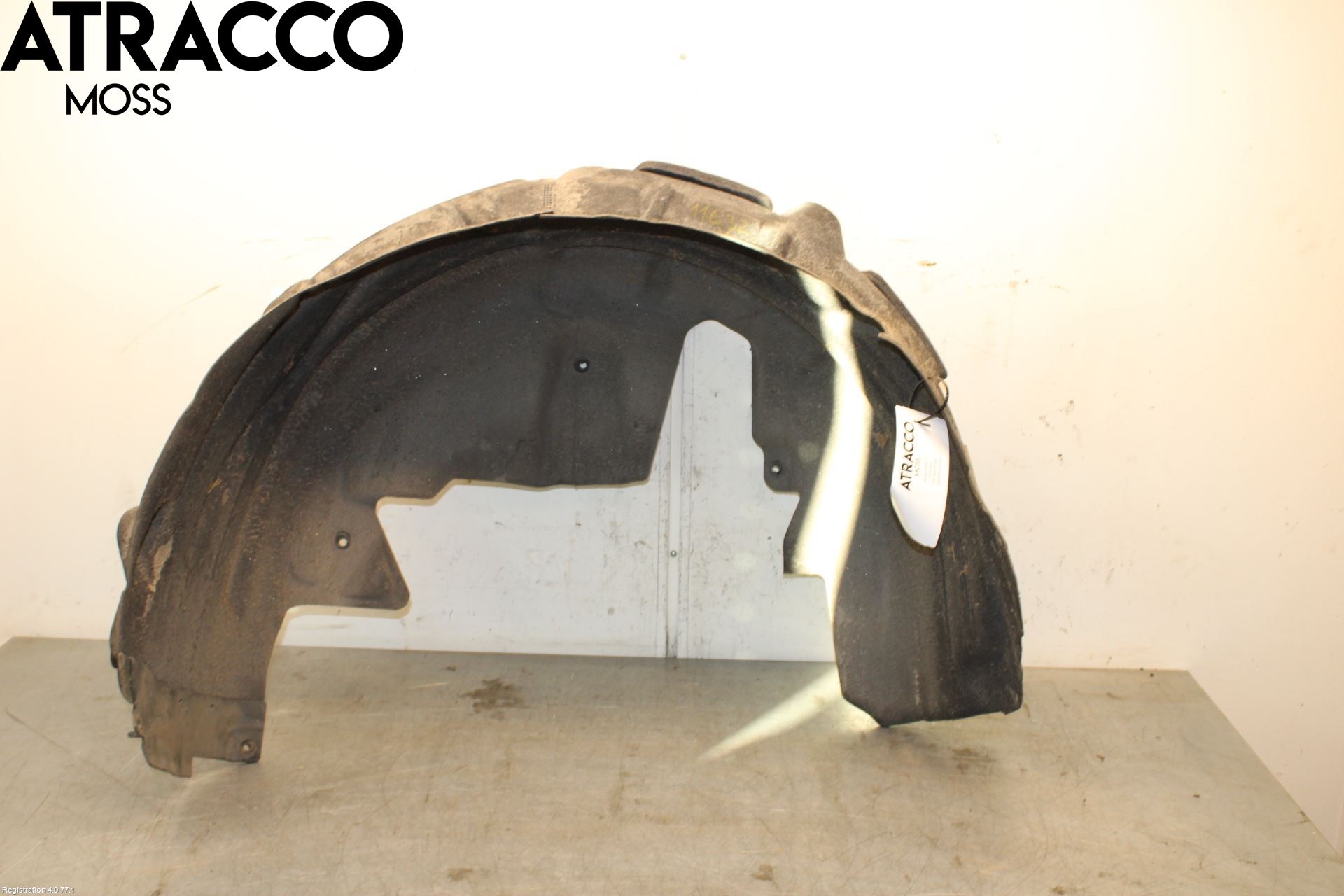 Mercedes-Benz MB E-KLASS (W212) 09-16 Skärm Inner