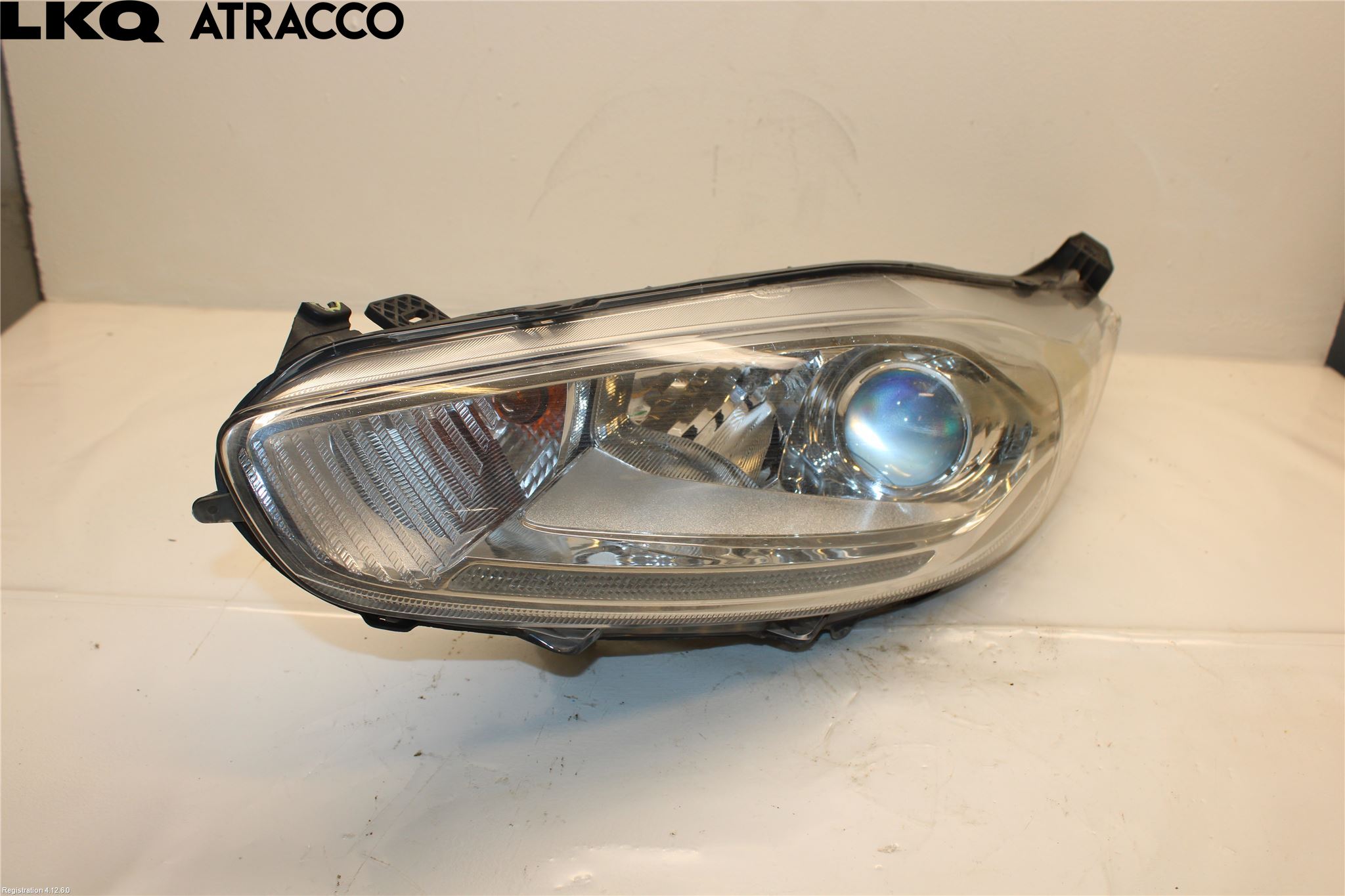 Ford FIESTA 13-17 Strålkastare Vänster
