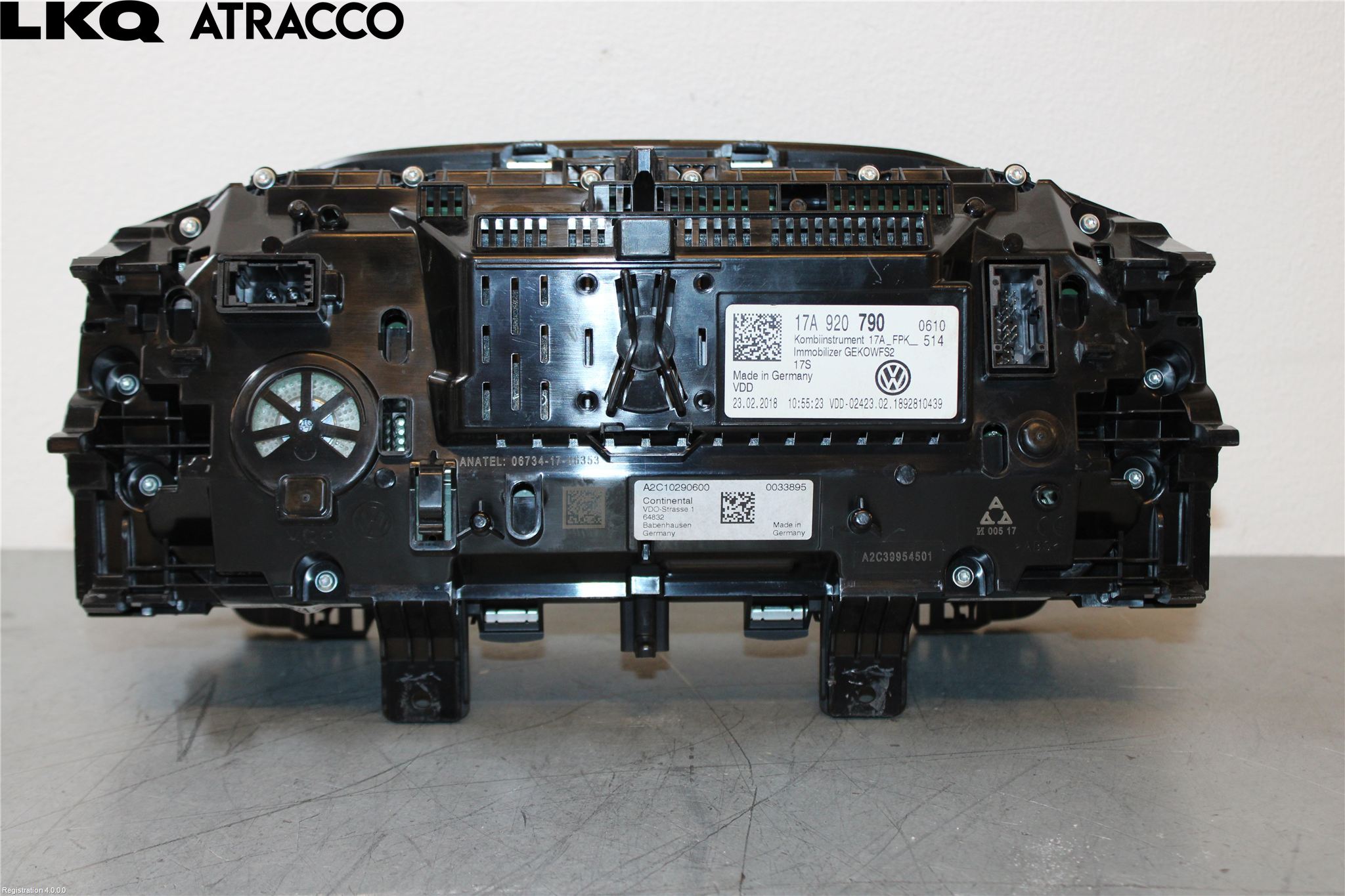 Volkswagen VW T-ROC 18- Instrument Hast