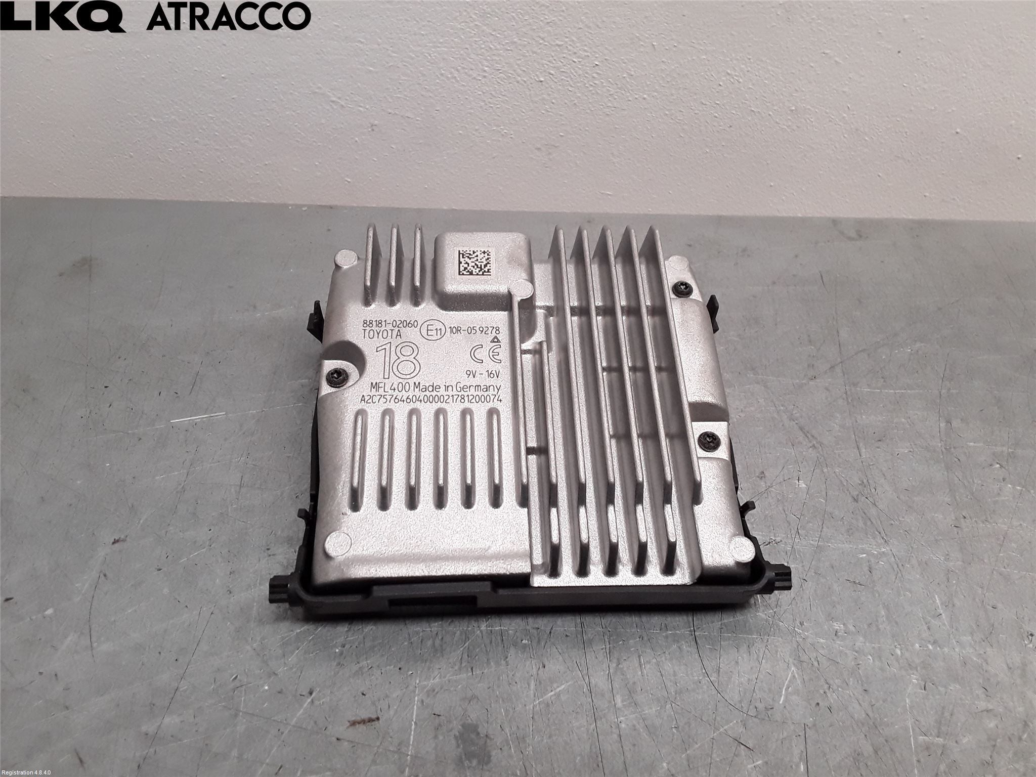 Toyota AURIS 13-19 Parkeringshjälp Frontsensor