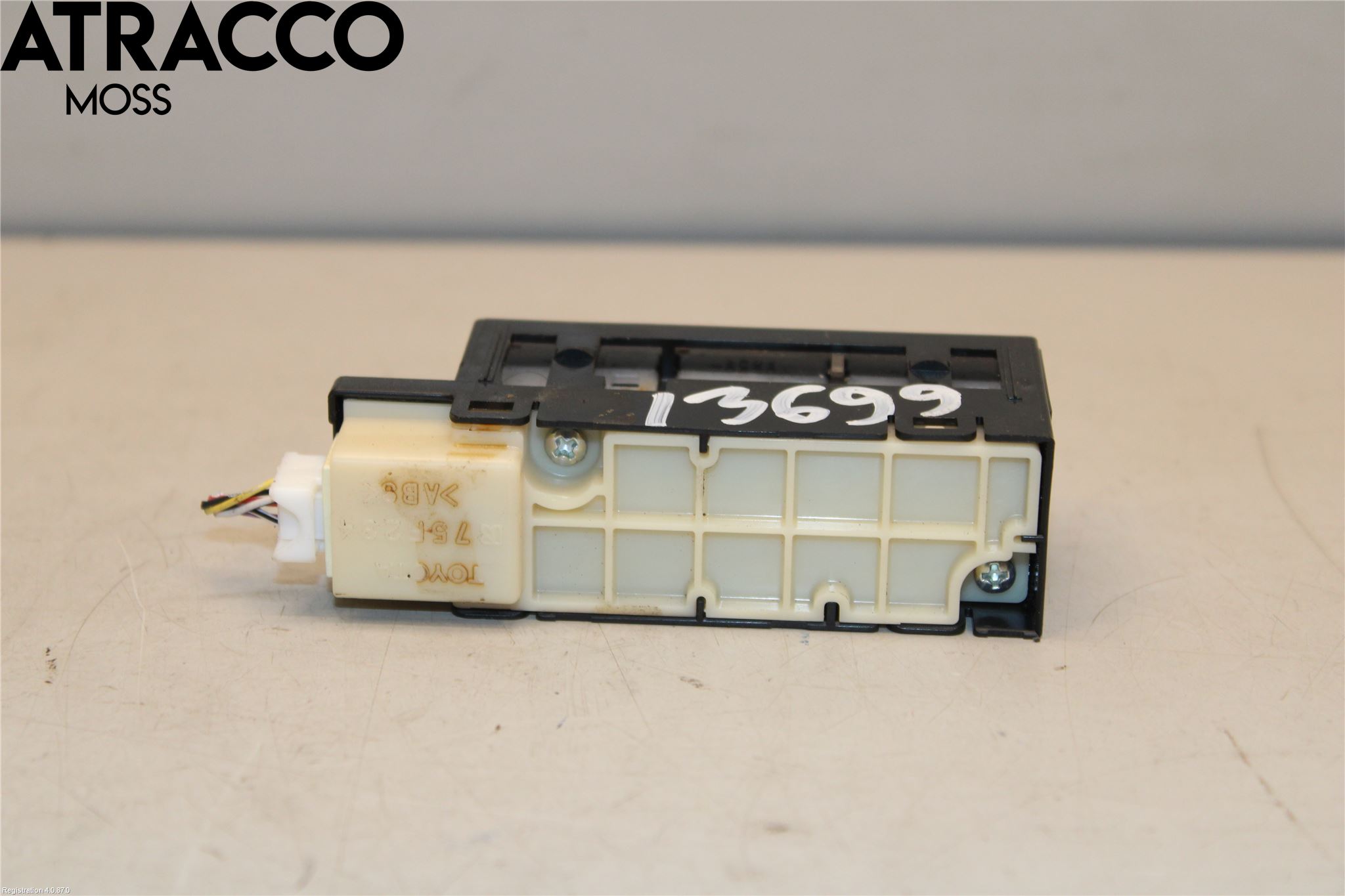 Toyota PRIUS+ ZVW40 12-20 Strömställare Multifunktion