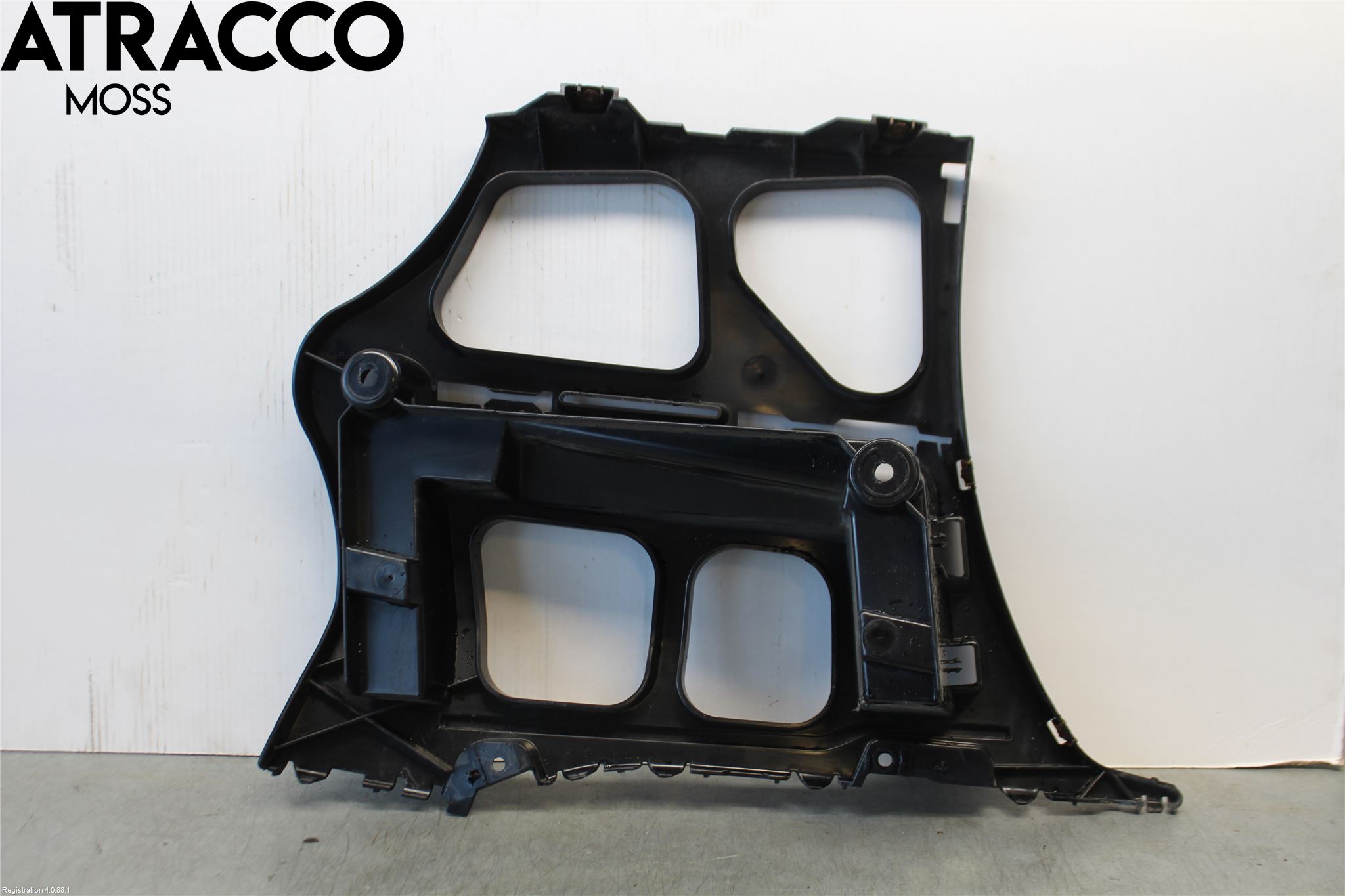 BMW 3 E90/91 SED/TOU 05-12 Stötfångarfäste Bak Hö
