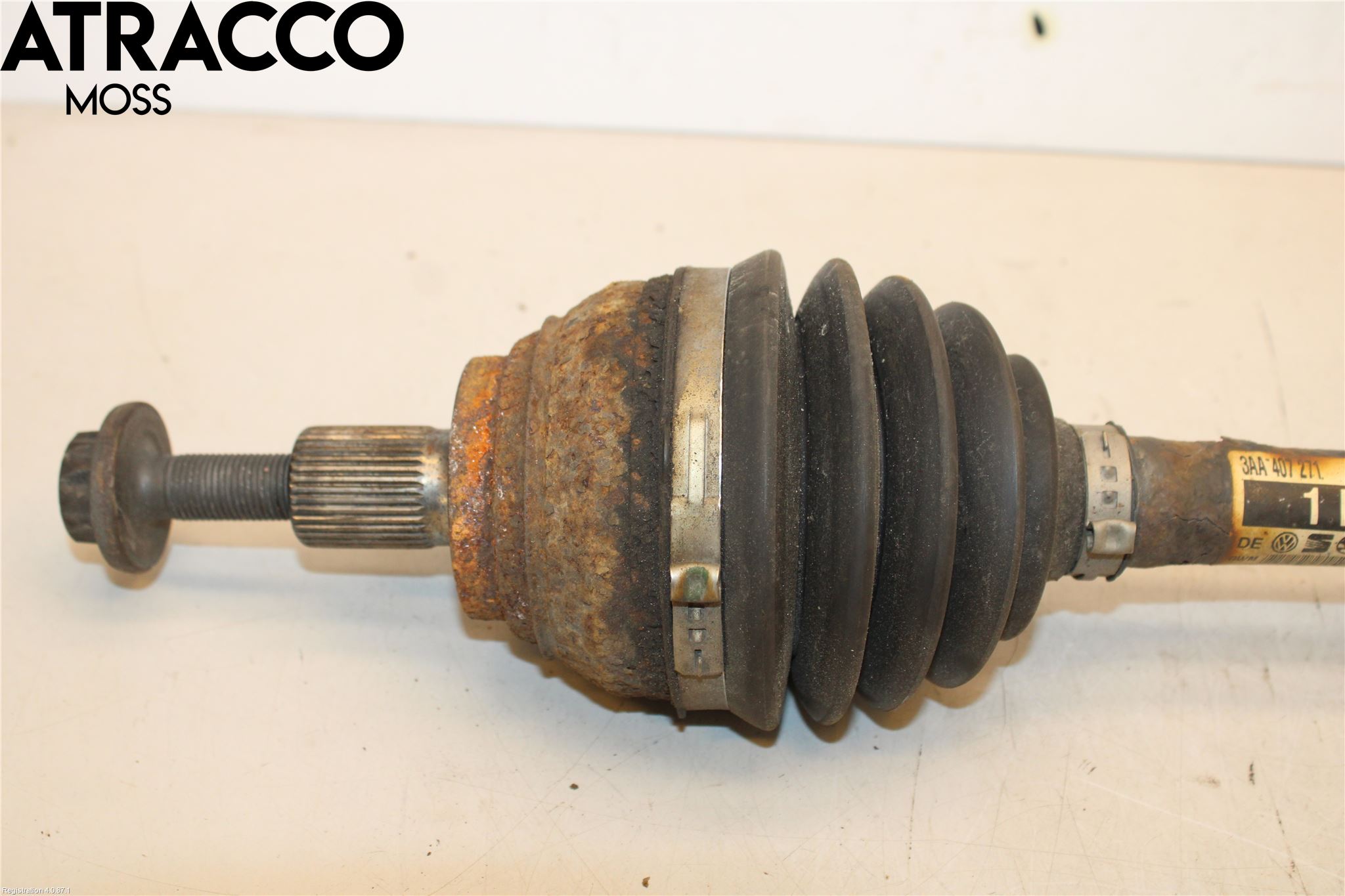 Volkswagen VW CADDY 11-15 Drivaxel Fram Vänster