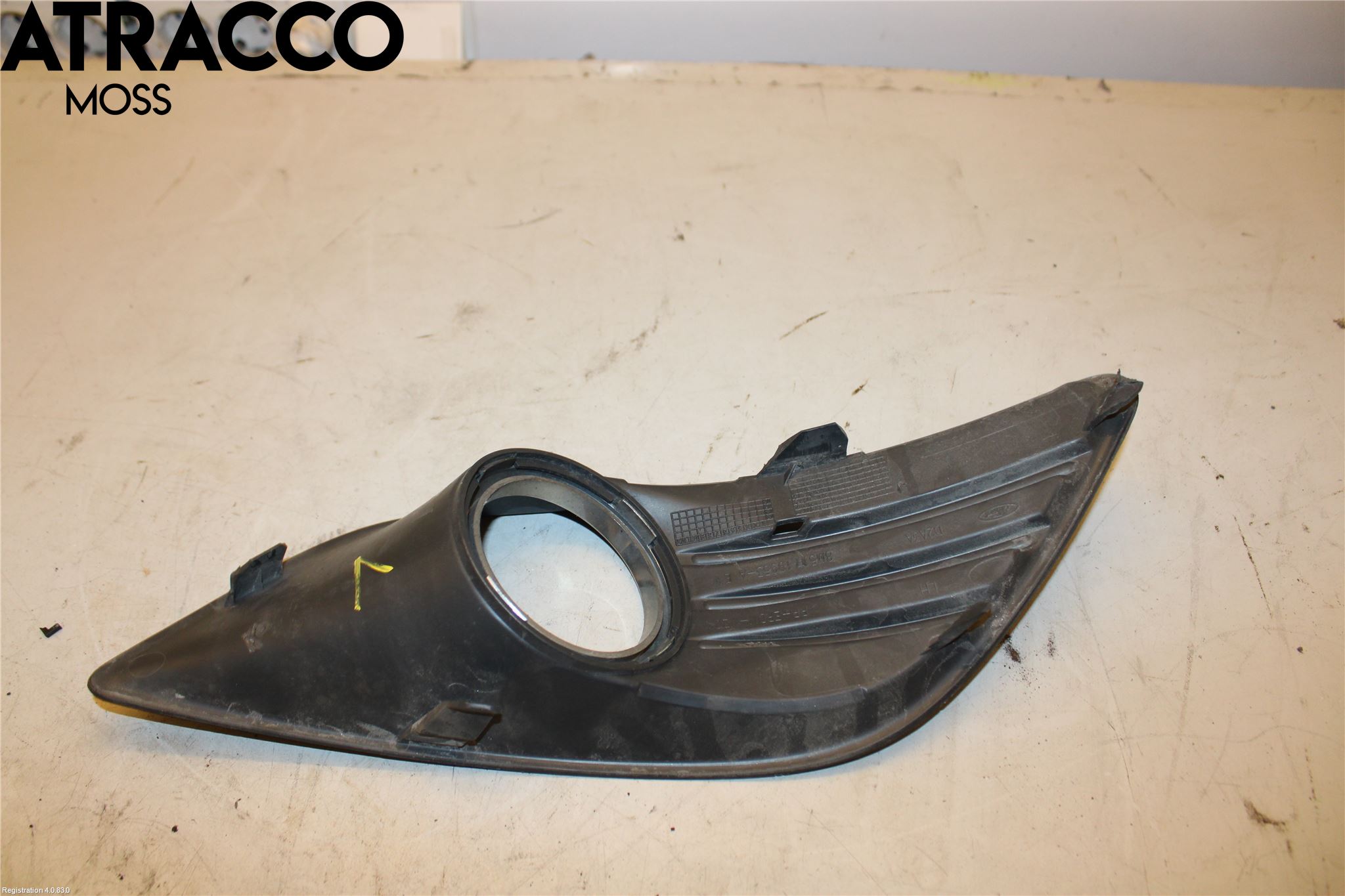 Ford FOCUS 08-11 Grilldel Vänster
