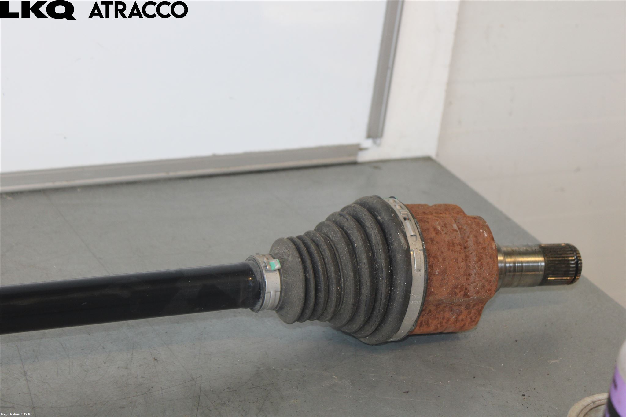 Volkswagen VW ID BUZZ/CARGO 22- Drivaxel Bak Höger