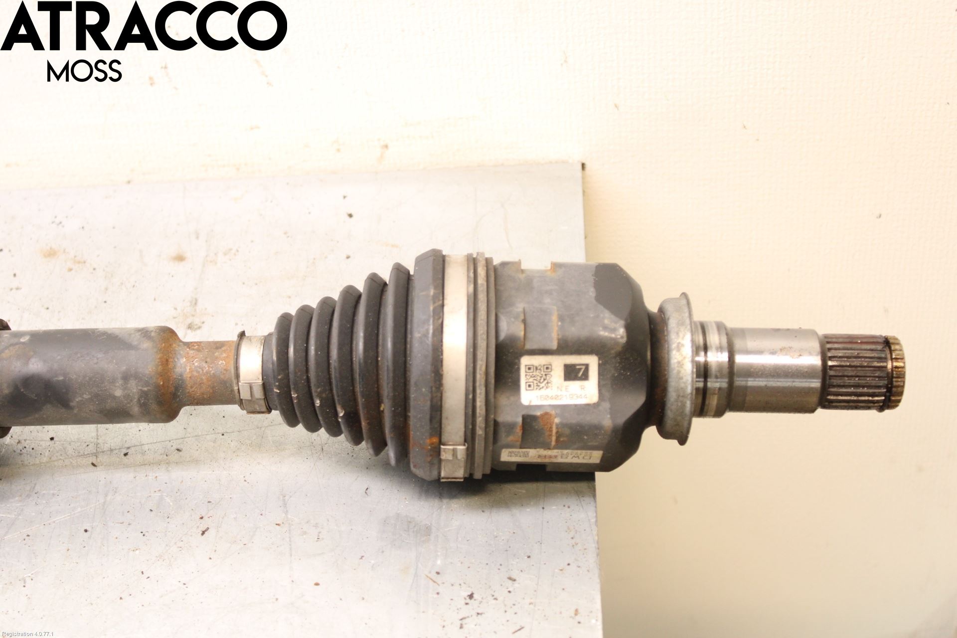 Toyota PRIUS (ZVW50) 16-21 Drivaxel Fram Höger