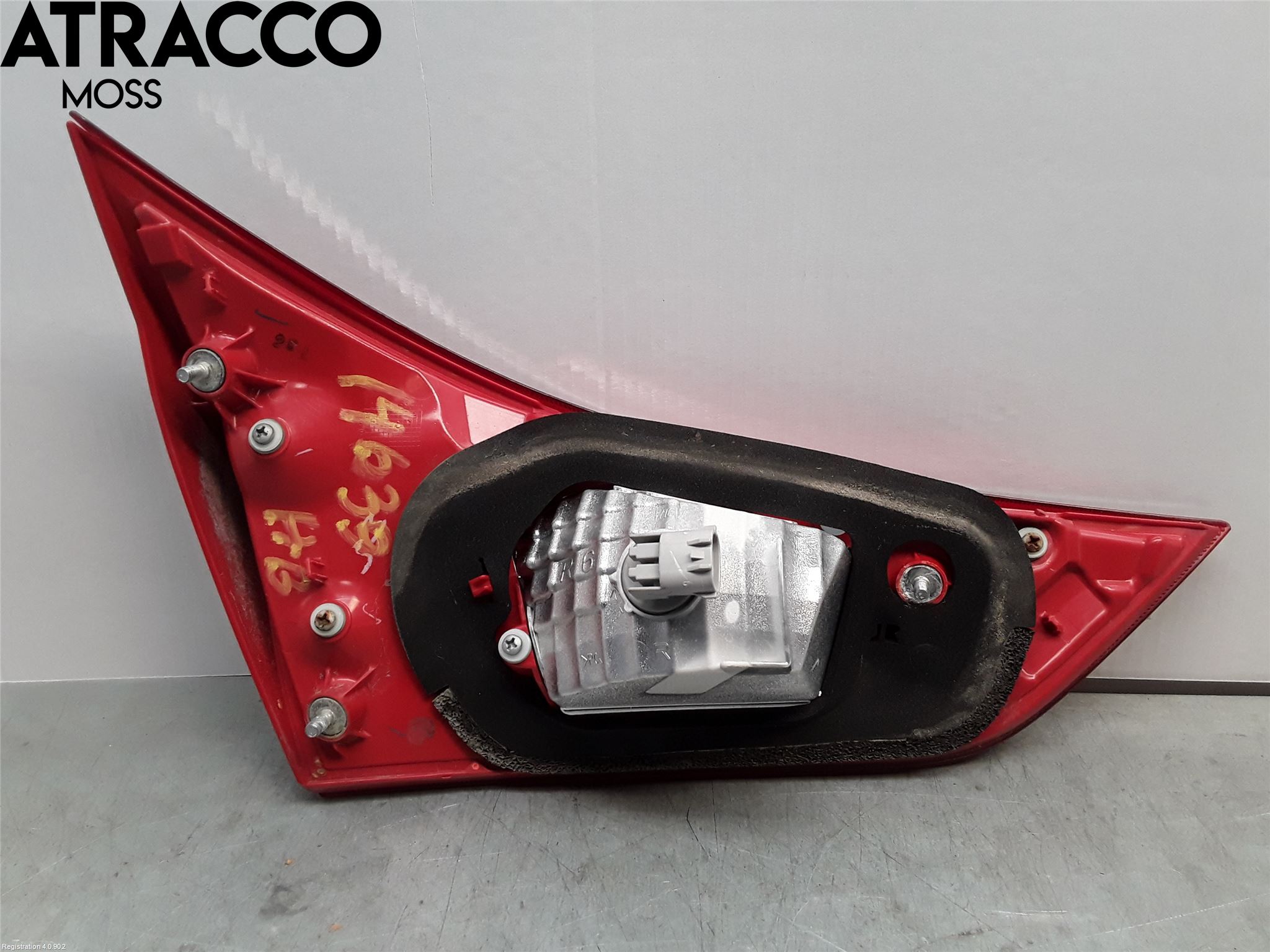 Toyota AURIS 13-19 Bakljus Lucka Hö