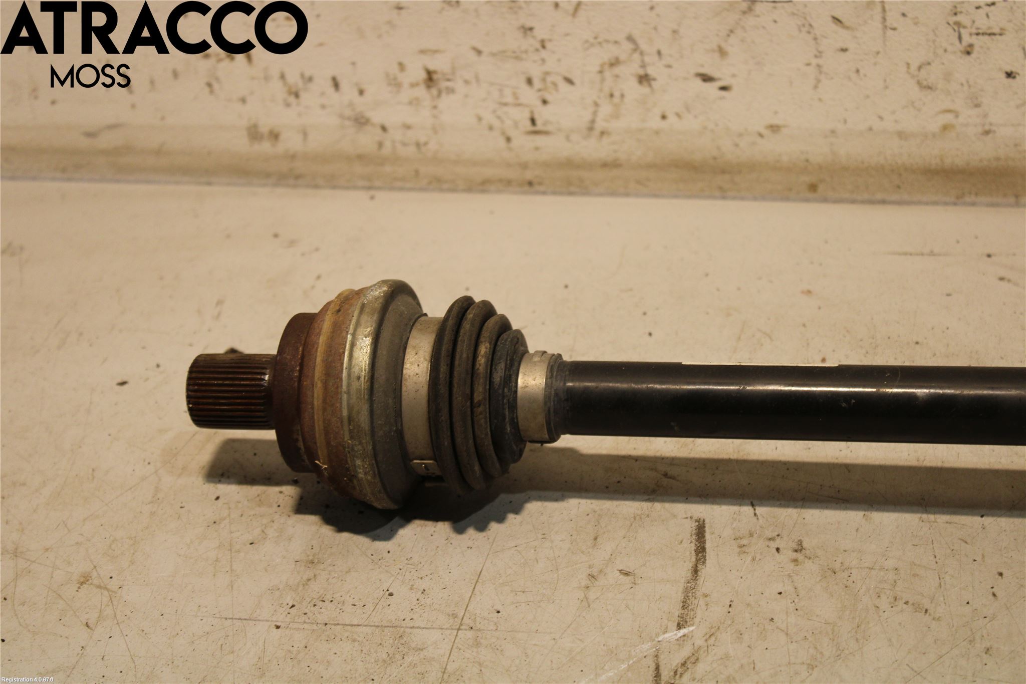 Volkswagen VW TIGUAN 07-16 Drivaxel Bak Vänster