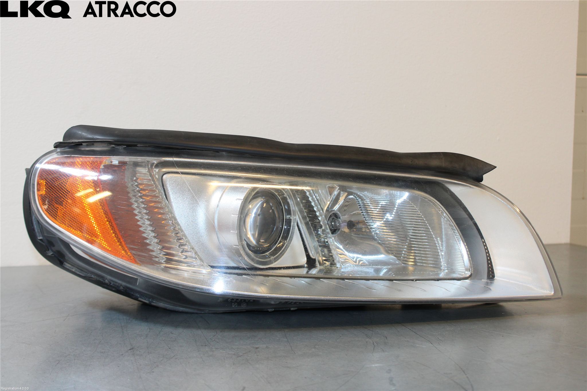 Volvo V70 08-13 Strålkastare Höger