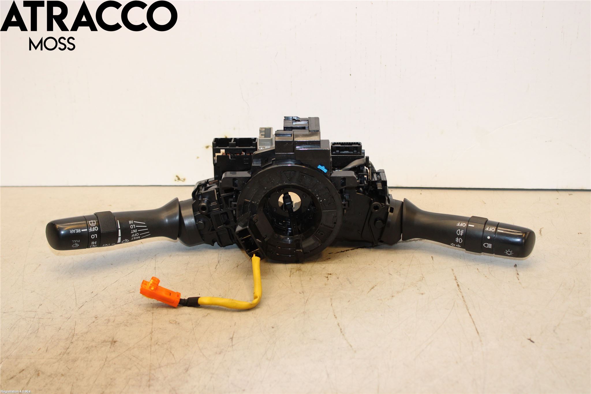 Toyota AURIS 10-12 Spakcentral