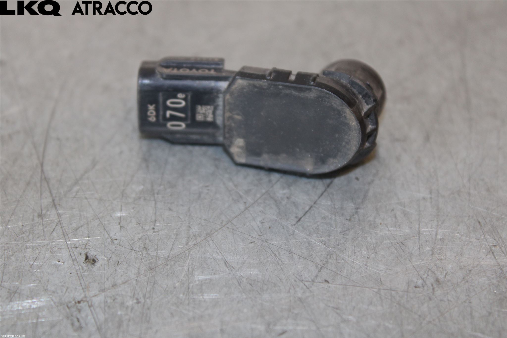 Toyota RAV4 13-18 Parkeringshjälp Frontsensor