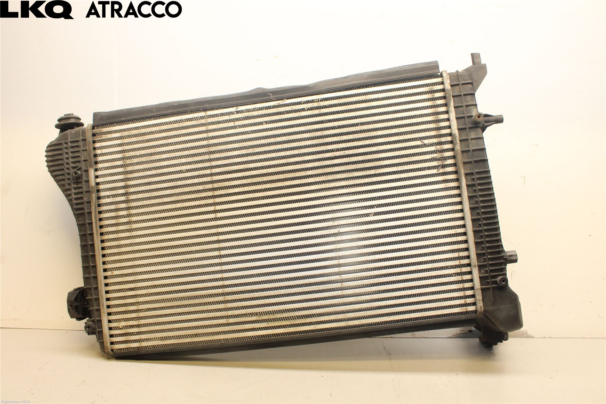 Volkswagen VW CADDY      04-10 Laddluft-Intercooler Kyl