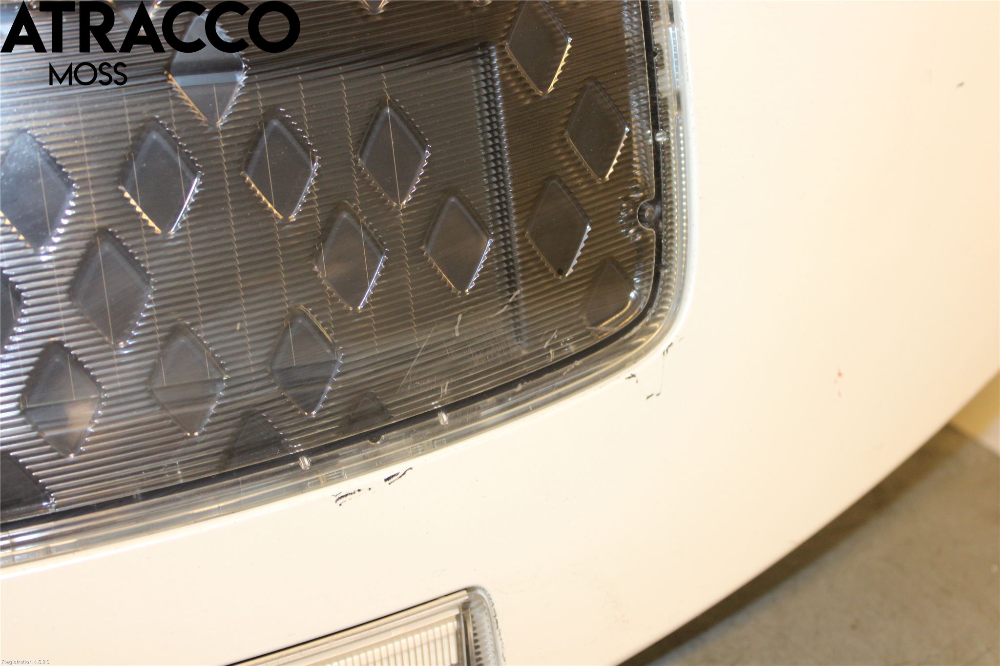 Nissan LEAF 11-17 Spoiler Baklucka