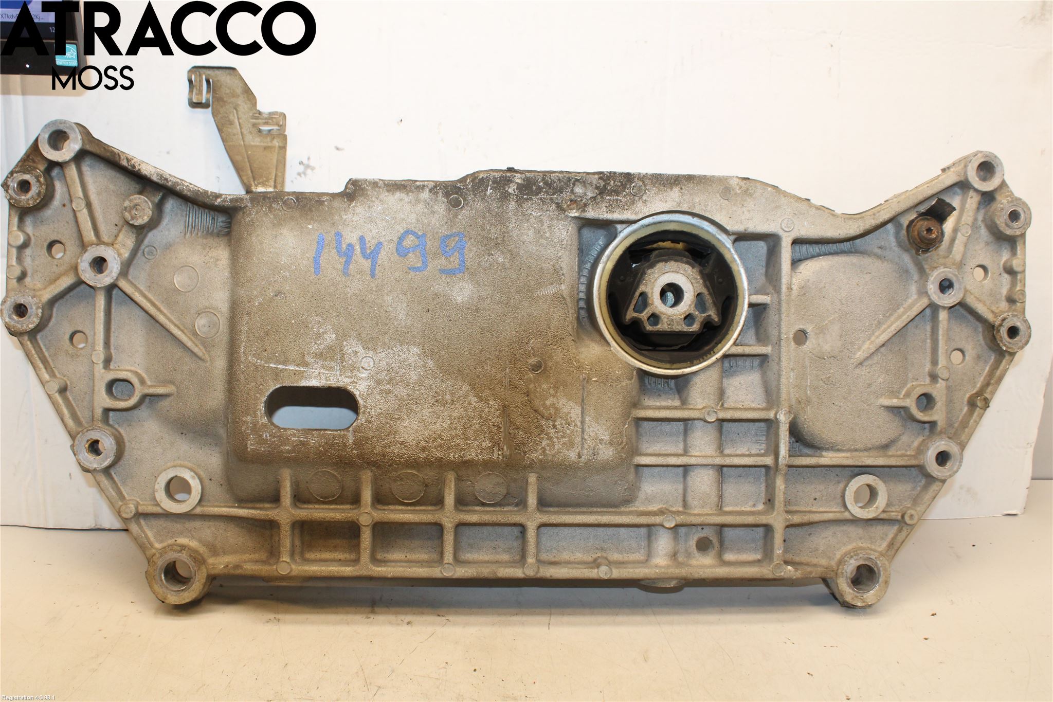 Mercedes-Benz MB E-KLASS (W213) 16-23 Framvagnsbalk