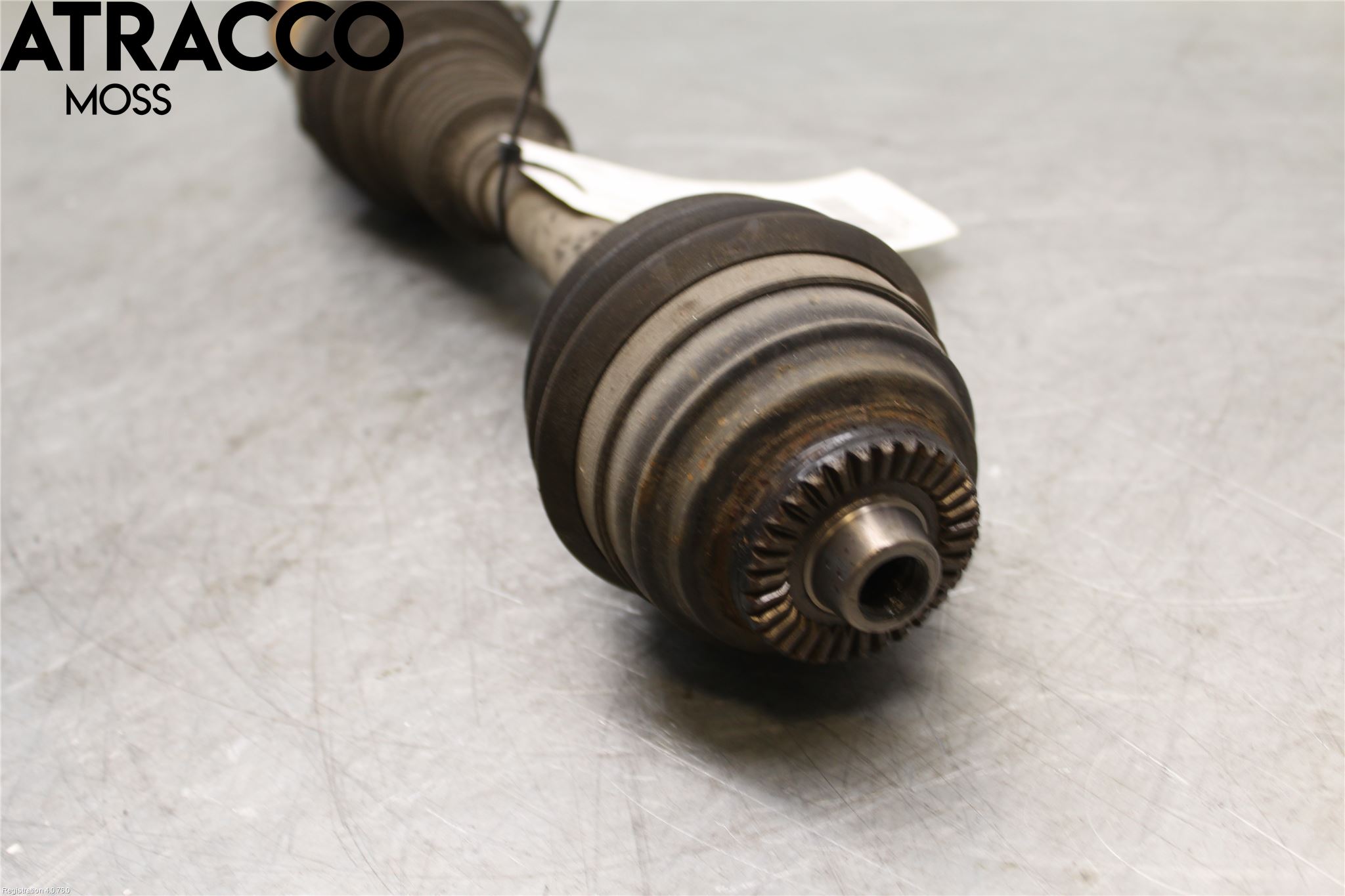 BMW X1 E84 10-15 Drivaxel Fram Vänster