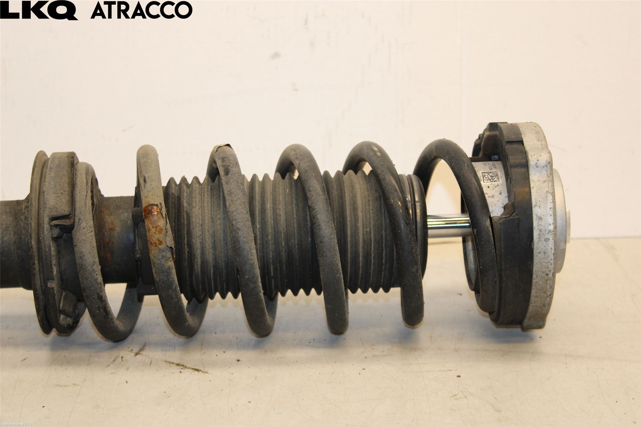 BMW 5 G30/G31/F90 17-23 Fjäderben Fram Höger
