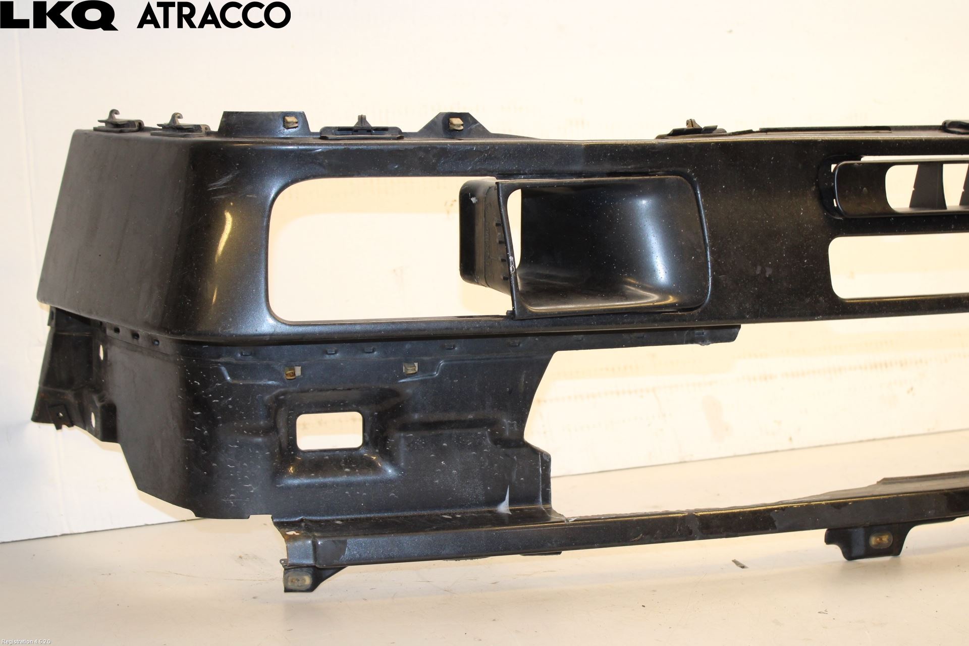 BMW 3 E30 83-94 Frontplåt