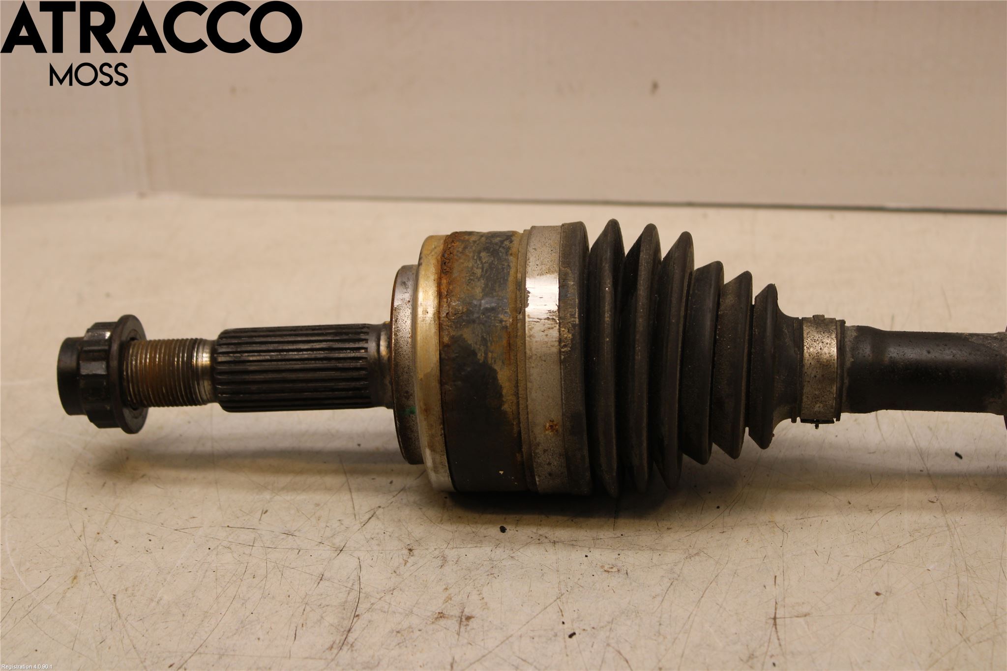 Toyota C-HR 16-23 Drivaxel Fram Vänster