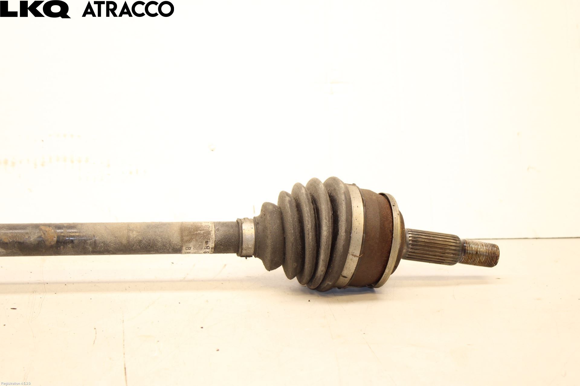 Toyota YARIS CROSS XP21 21- Drivaxel Fram Höger