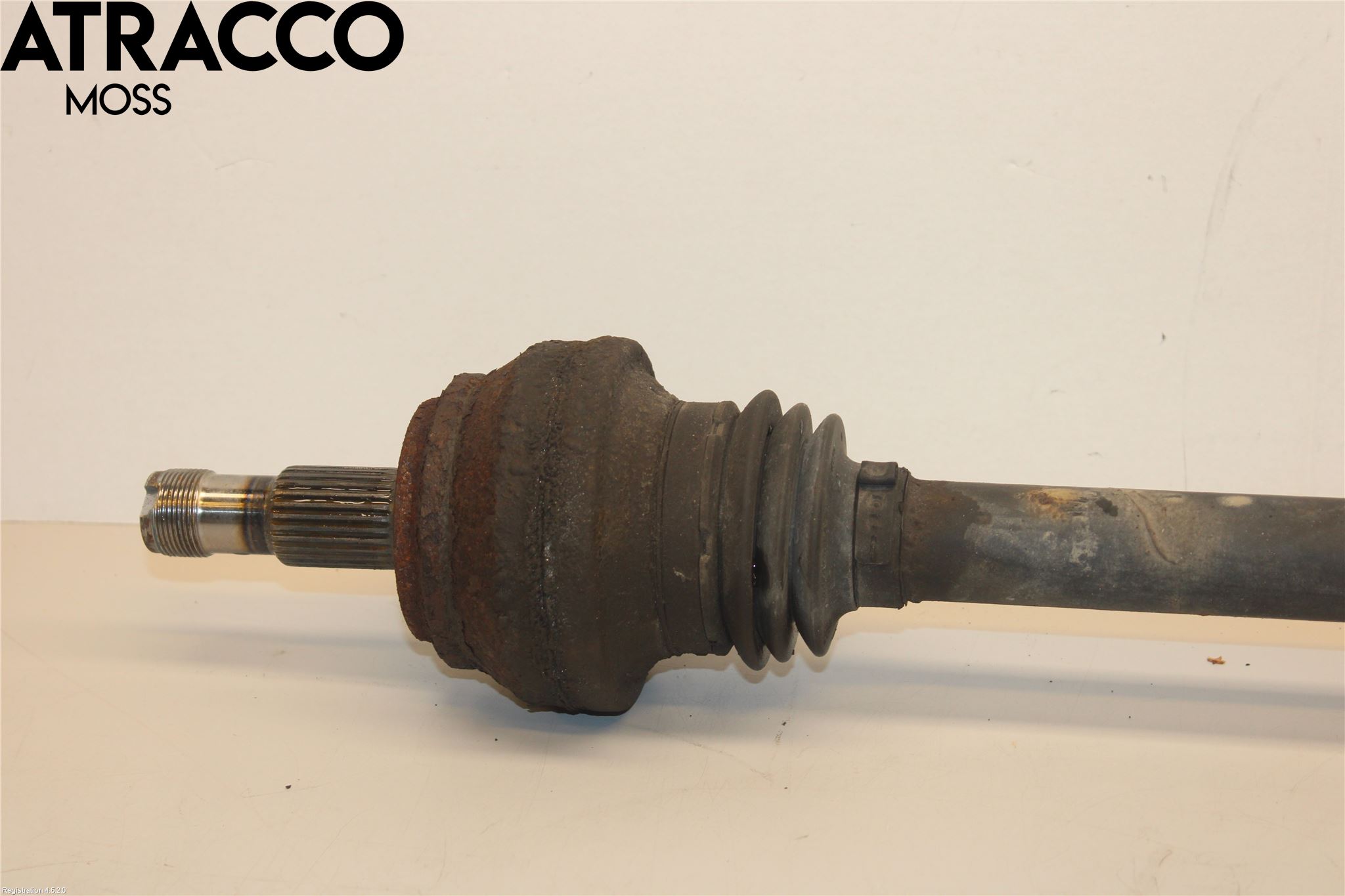 Mercedes-Benz MB E-KLASS (W213) 16-23 Drivaxel Bak Höger
