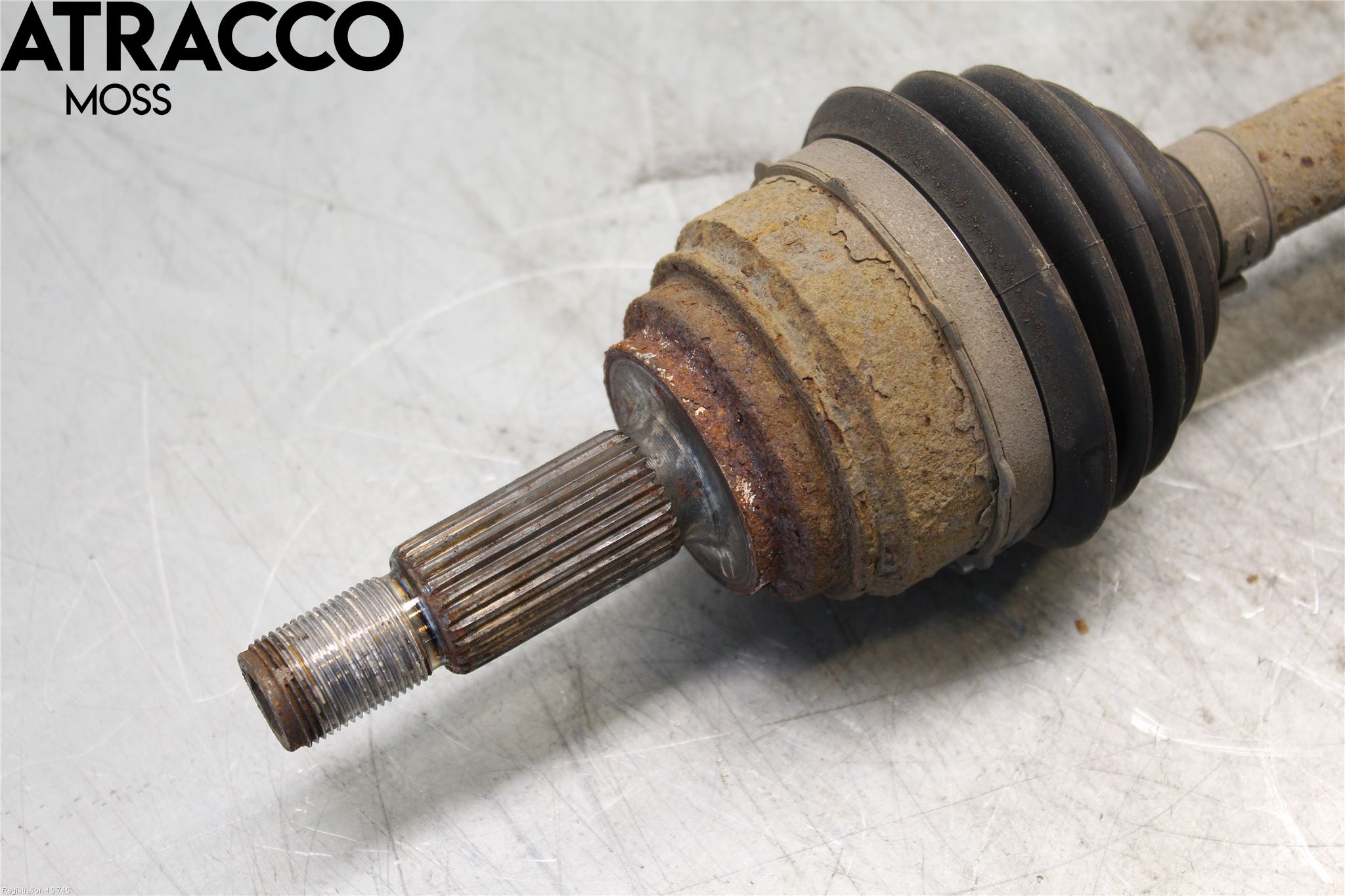 Ford FIESTA 13-17 Drivaxel Fram Vänster