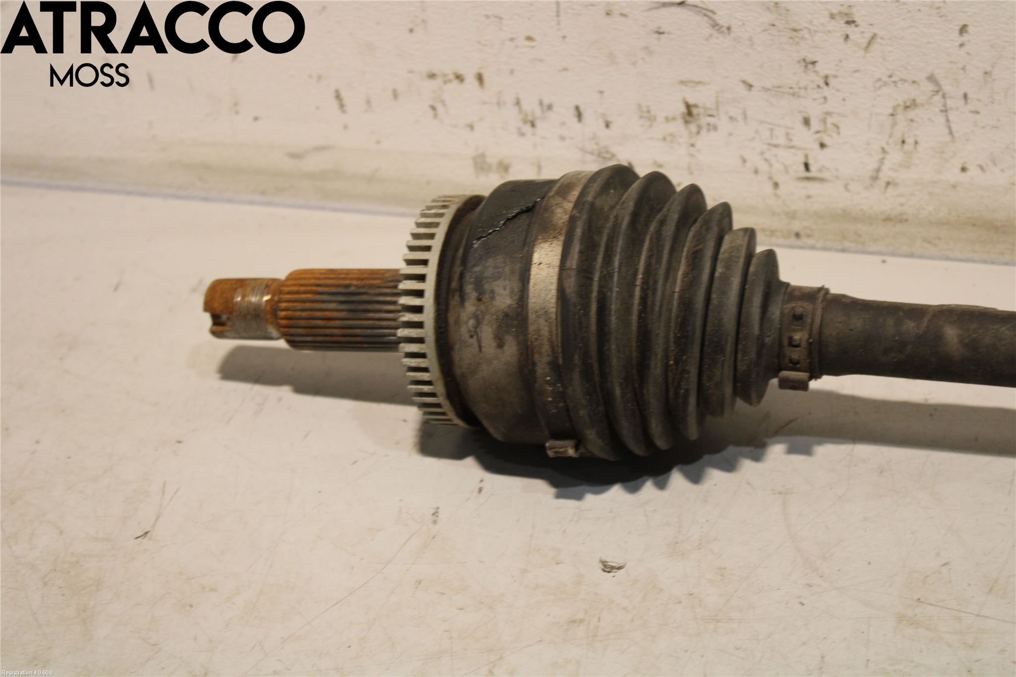 Kia SPORTAGE (QL) 16-21 Drivaxel Fram Vänster