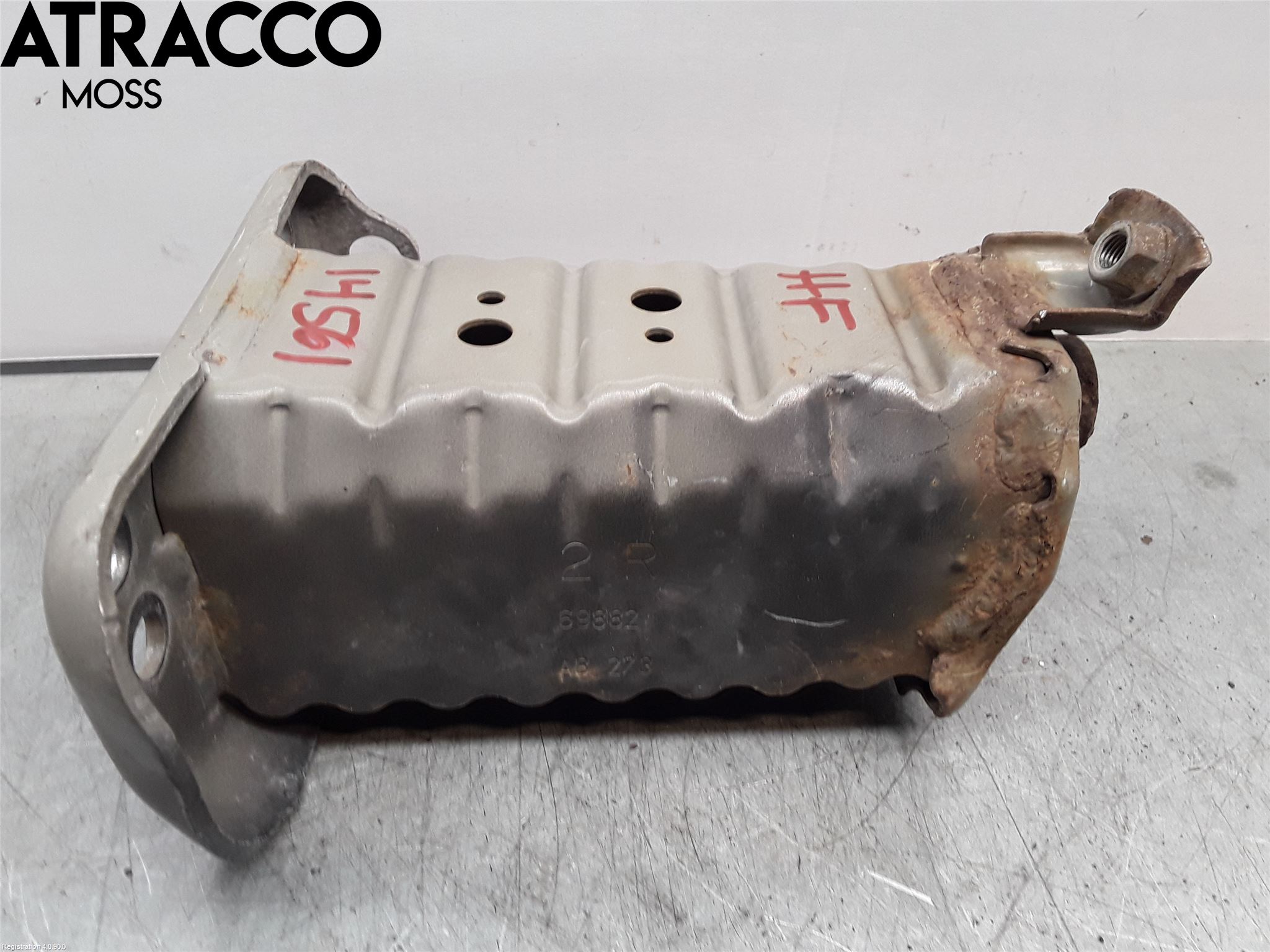 Toyota YARIS XP130 12-14 Stötfångarbärjärn Fram