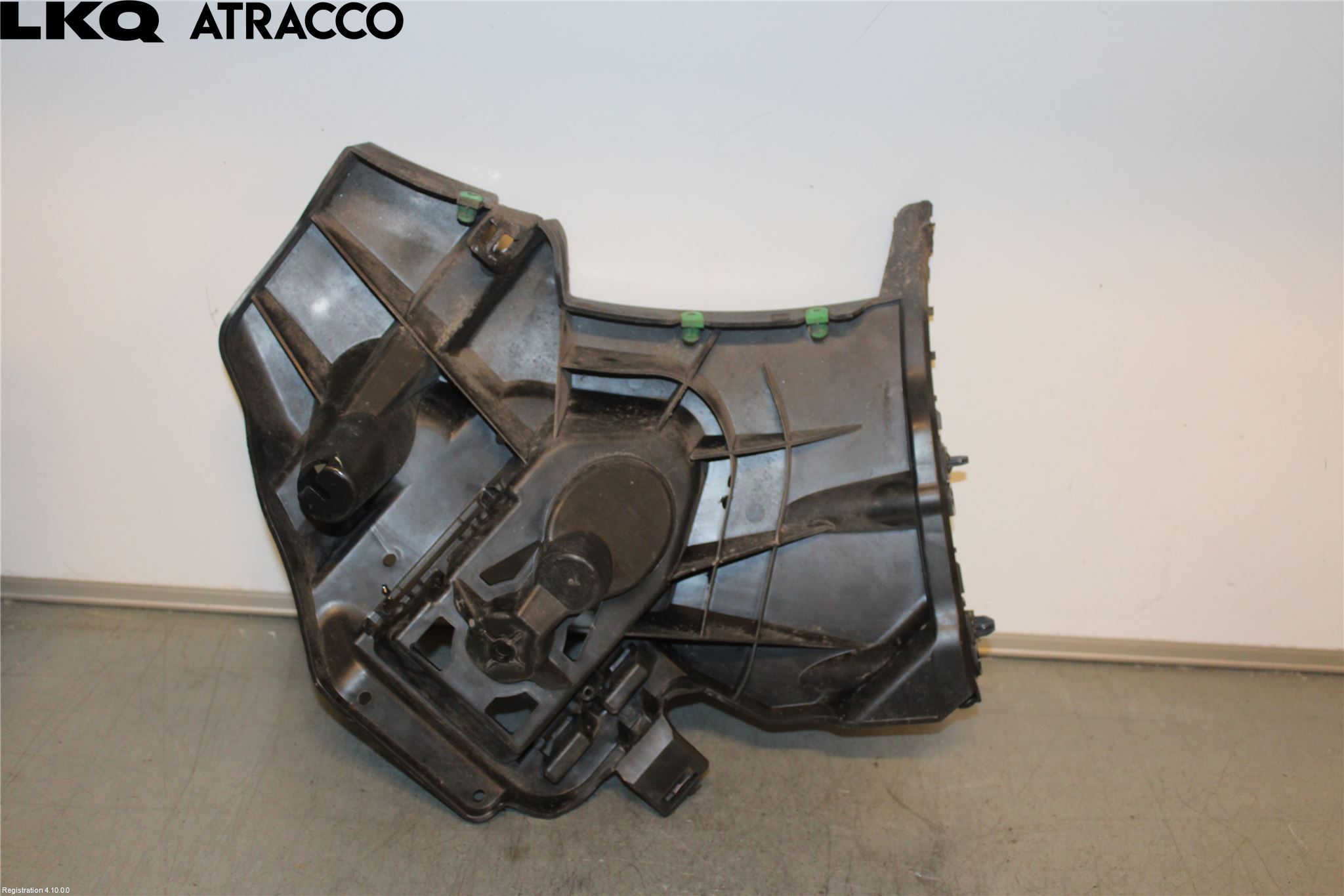 Volvo V40 12-19 Stötfångarbärjärn Bak