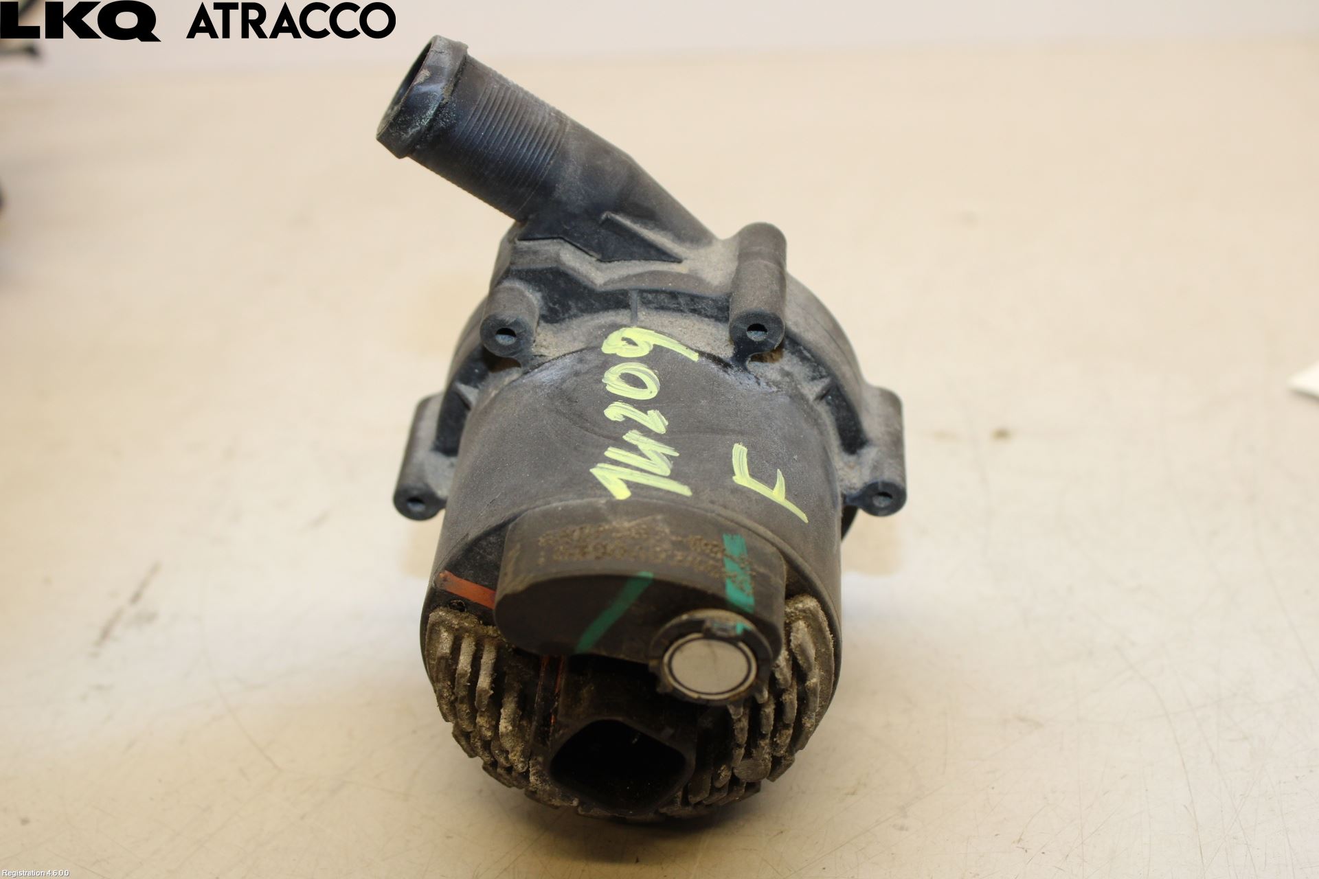 Tesla MODEL S 13- Vattenpump