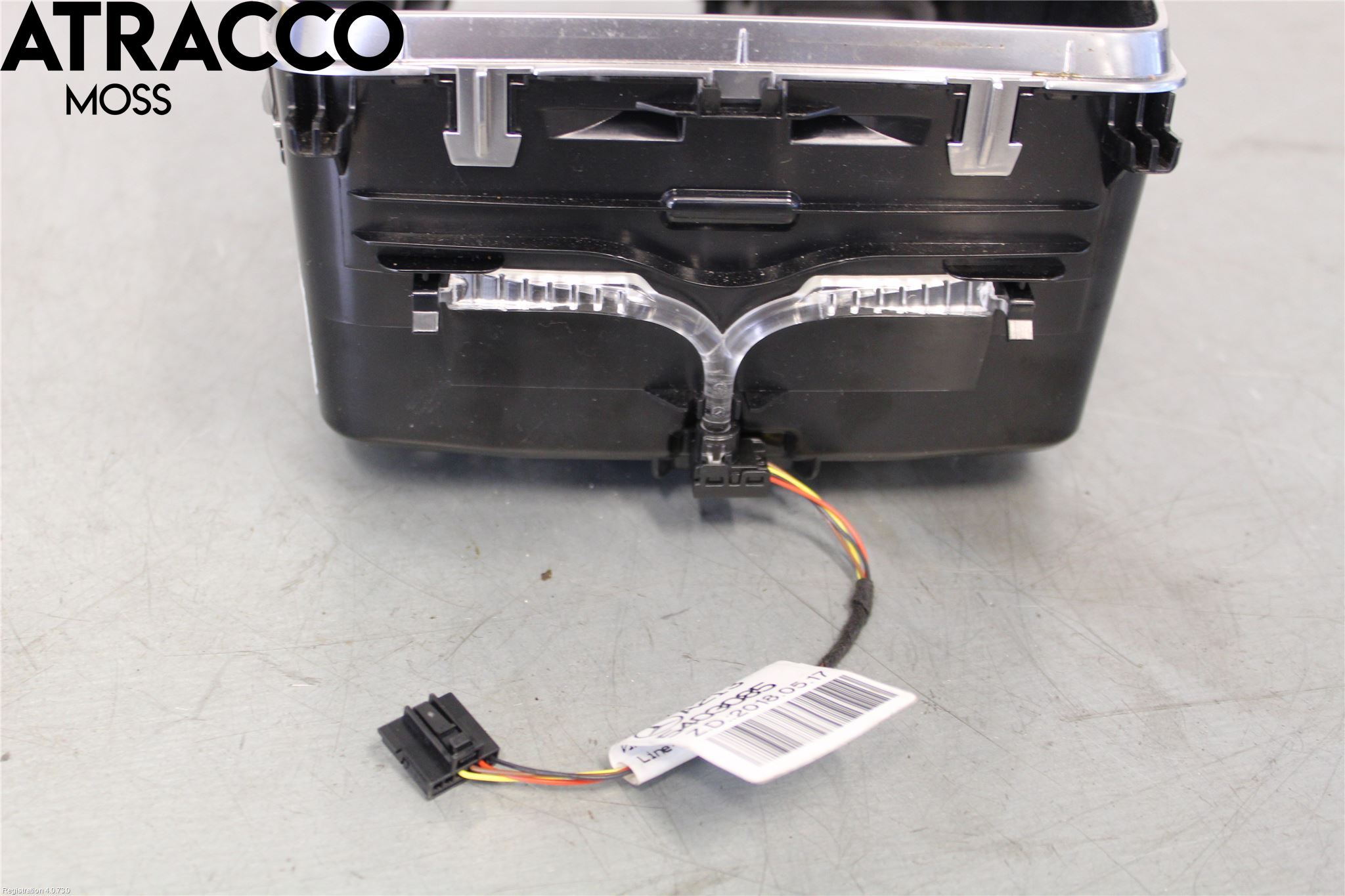 Mercedes-Benz MB E-KLASS (W213) 16-23 Instrumentbräda Förvaringsfack