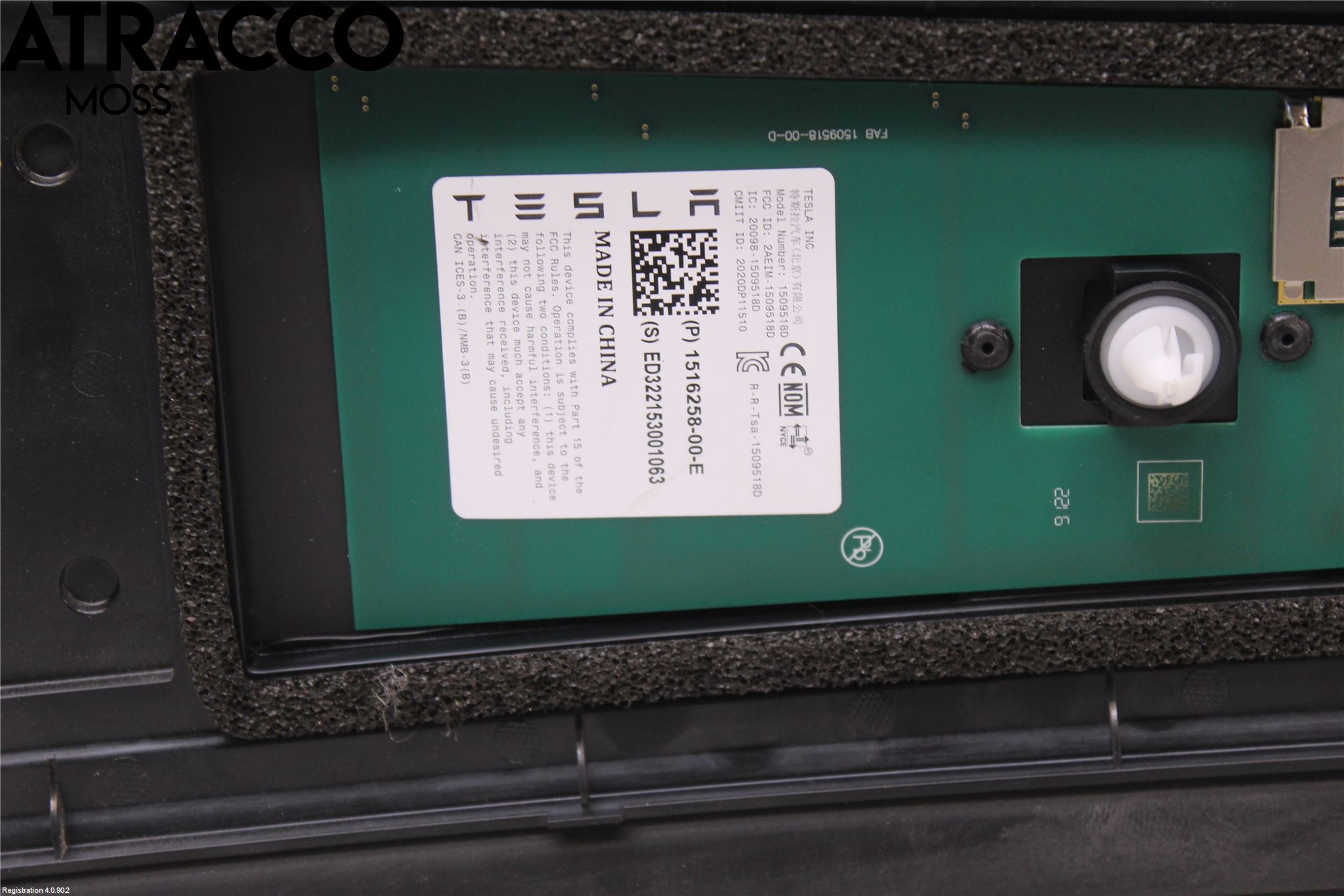 Tesla MODEL Y 21- Dörr Dekorlist Fram Hö