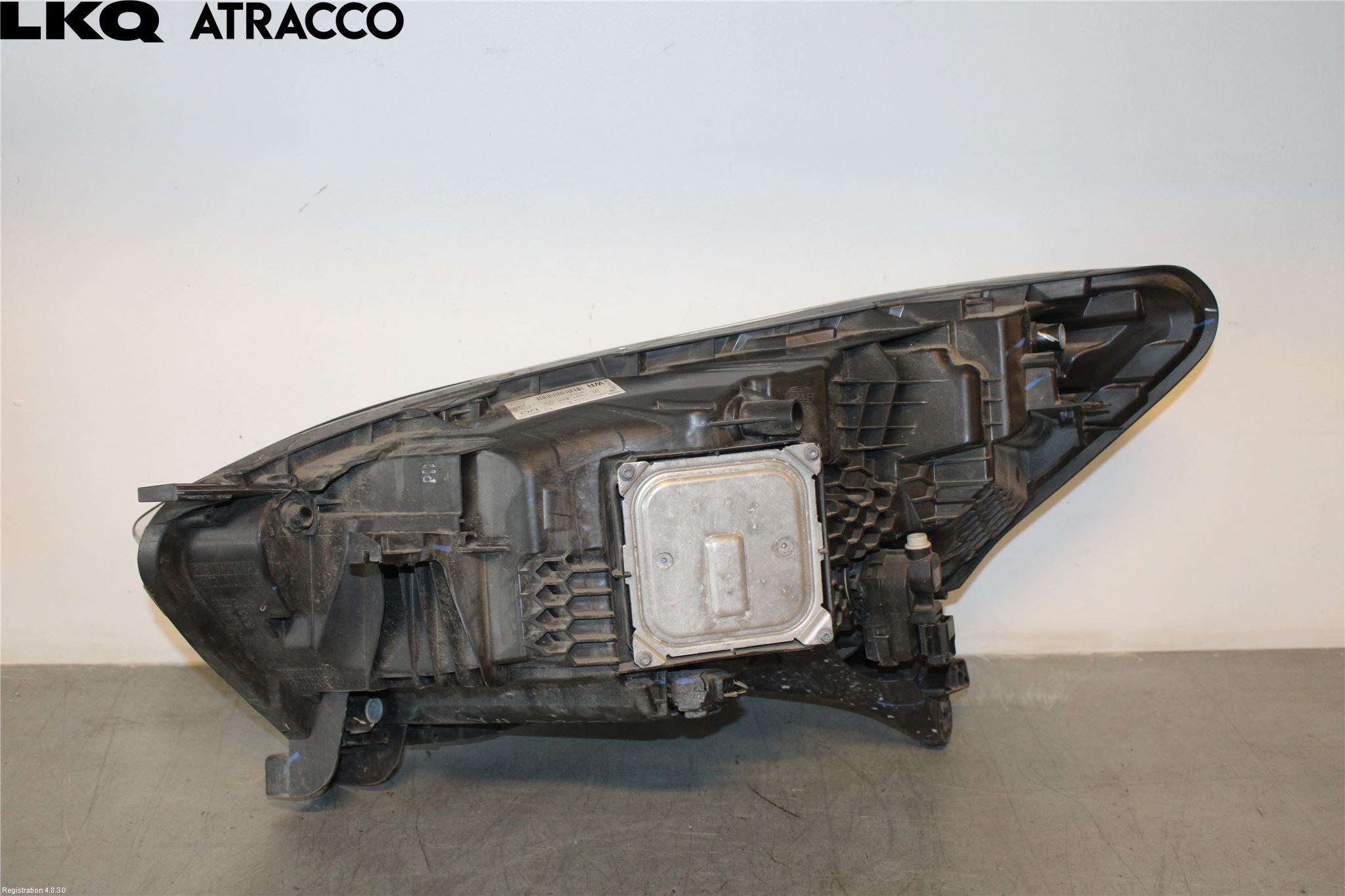 Renault CAPTUR 13-19 Strålkastare Höger