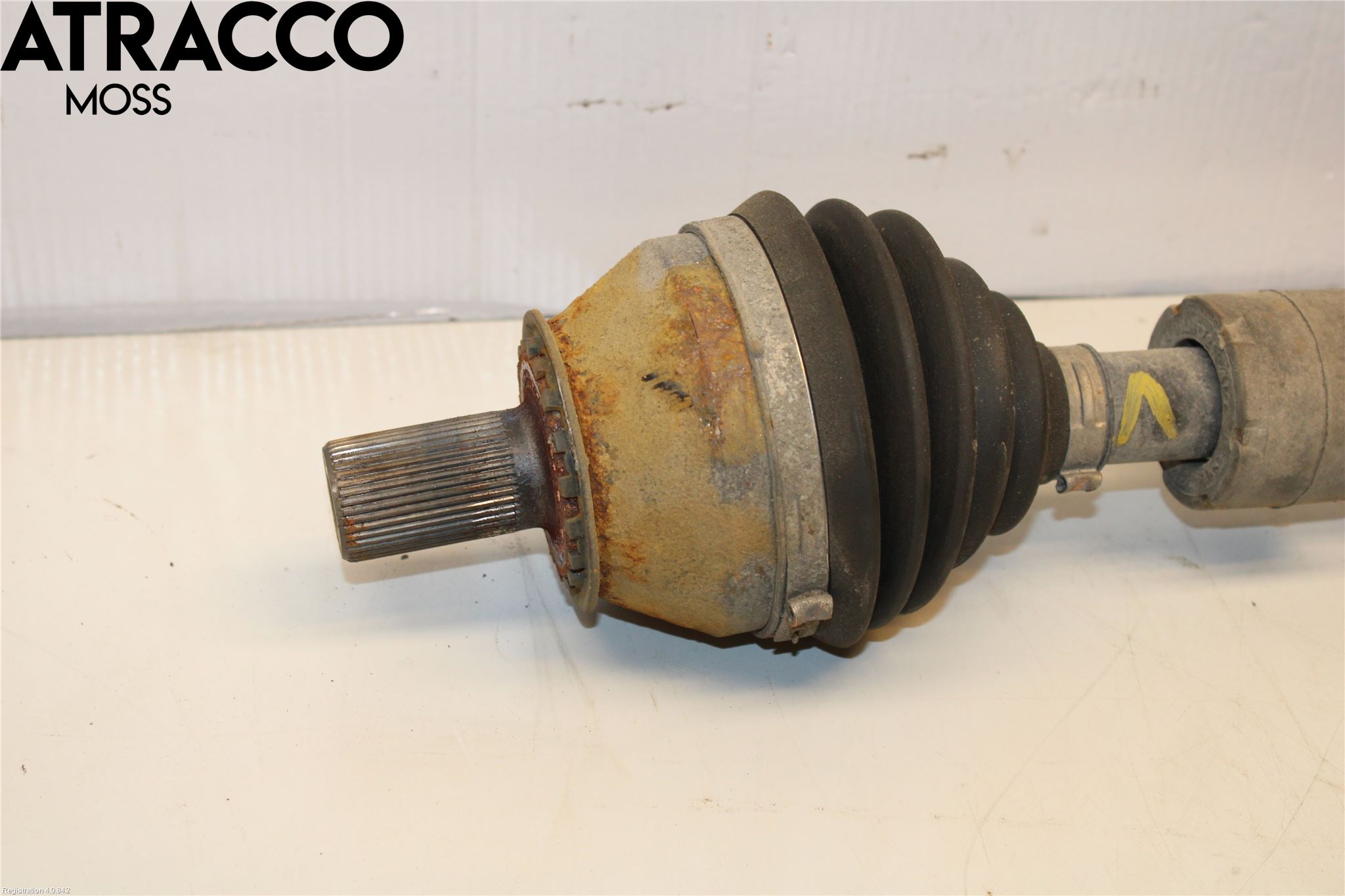 Volvo V70 08-13 Drivaxel Fram Vänster