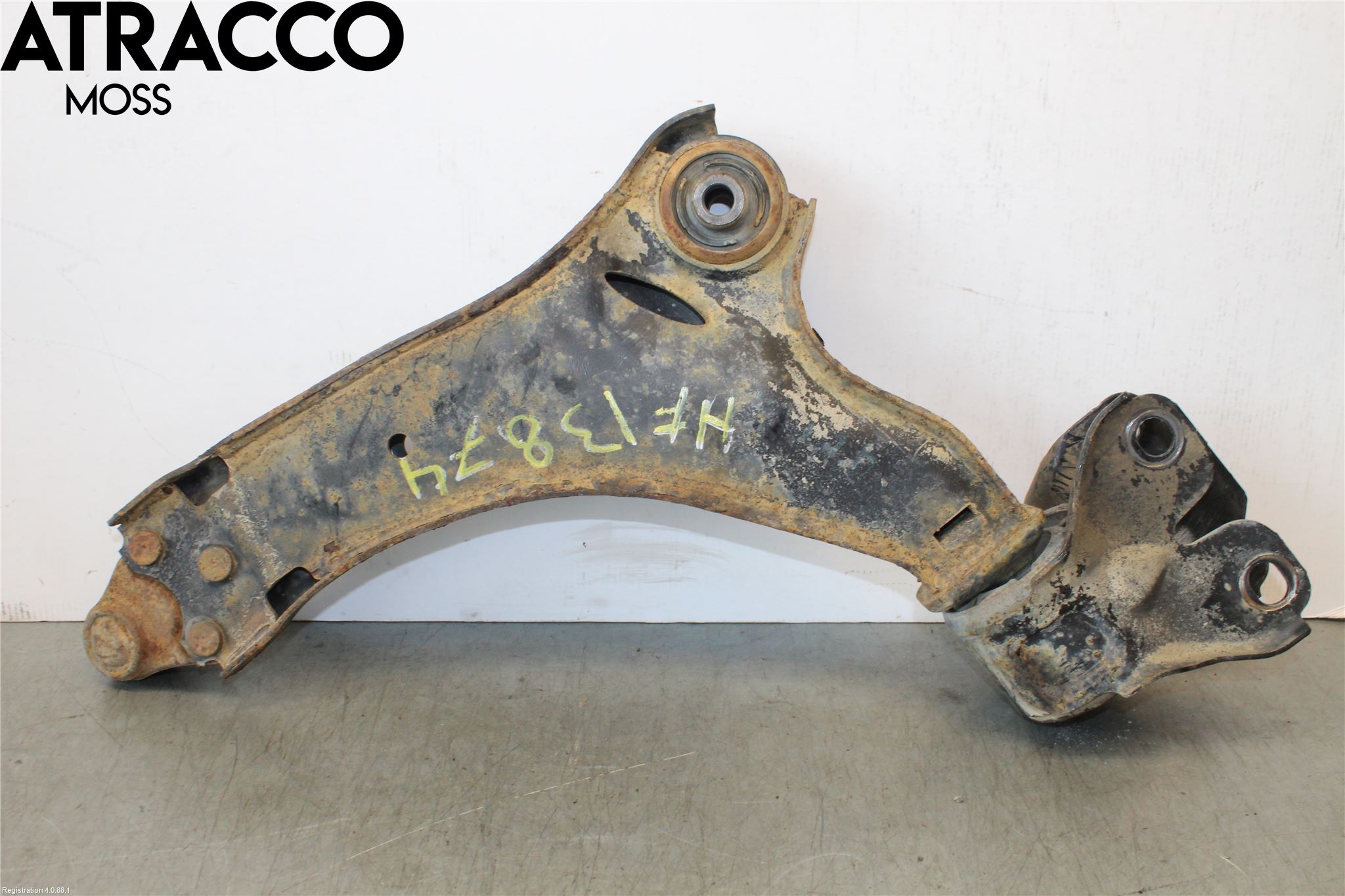 Volvo XC60 09-13 Bärarm Fram Undre Hö
