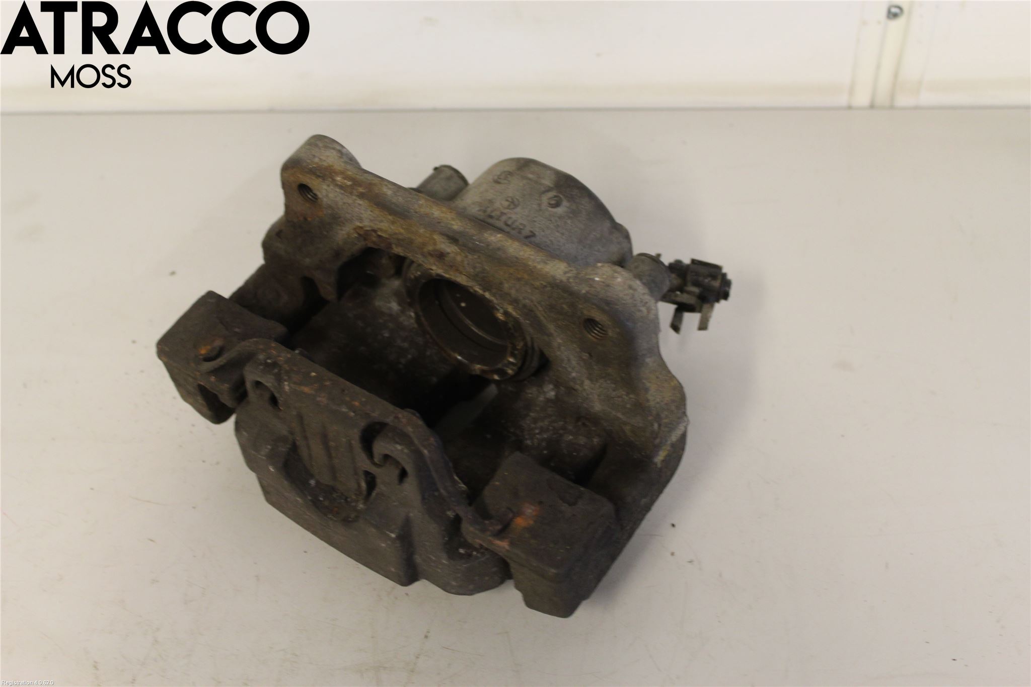 BMW 5 F10/F11/F18 09-17 Bromsok Fram Vänster