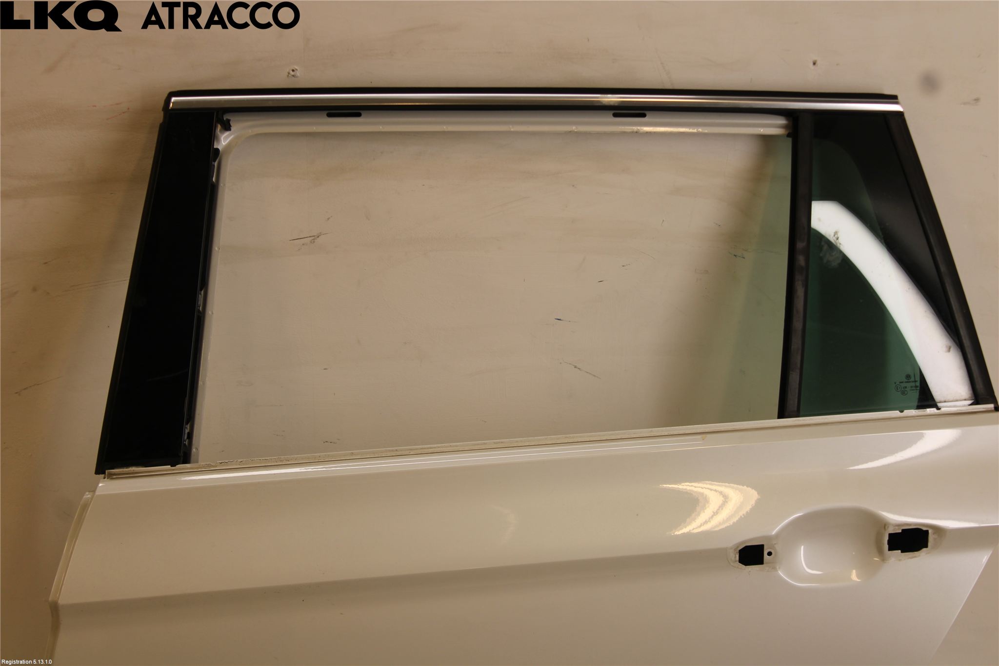 Volkswagen VW PASSAT 15-19 Dörr Bak Vänster