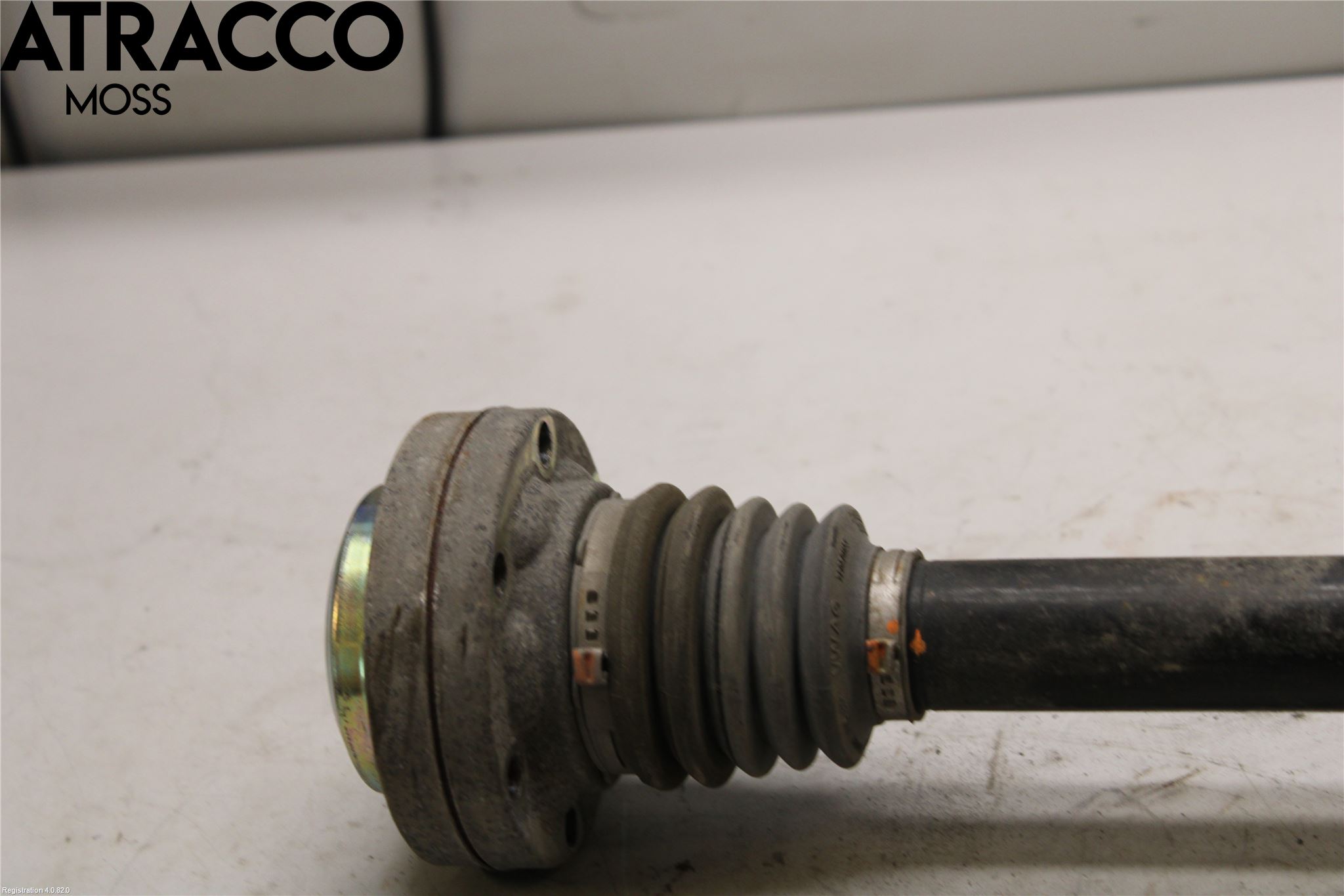 Audi Q7/SQ7 Drivaxel Bak Vänster