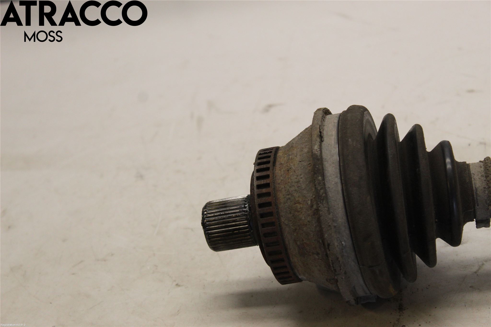 Audi A6/S6     97-05 Drivaxel Fram Höger