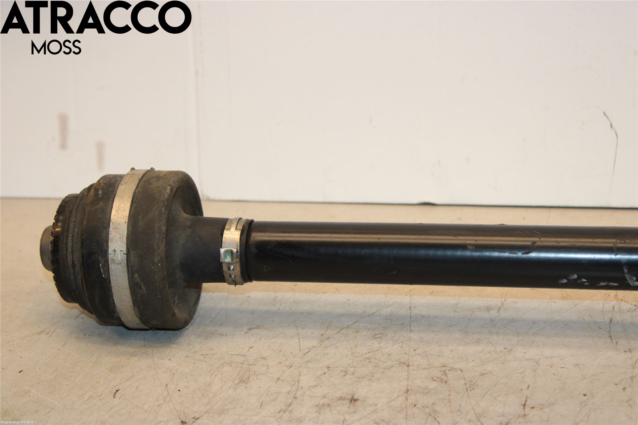 BMW 5 G30/G31/F90 17-23 Drivaxel Bak Höger