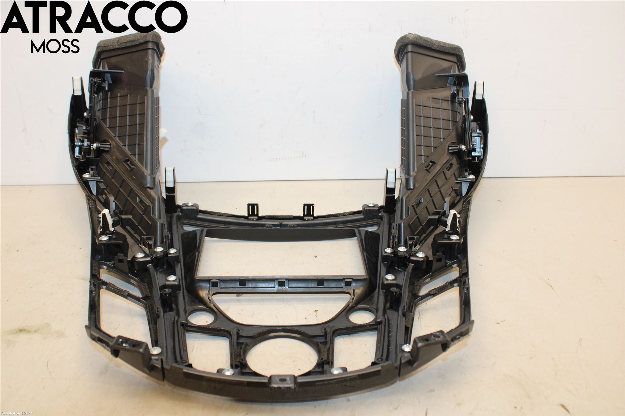 Hyundai i40 08-15 Instrument-Radio Sarg