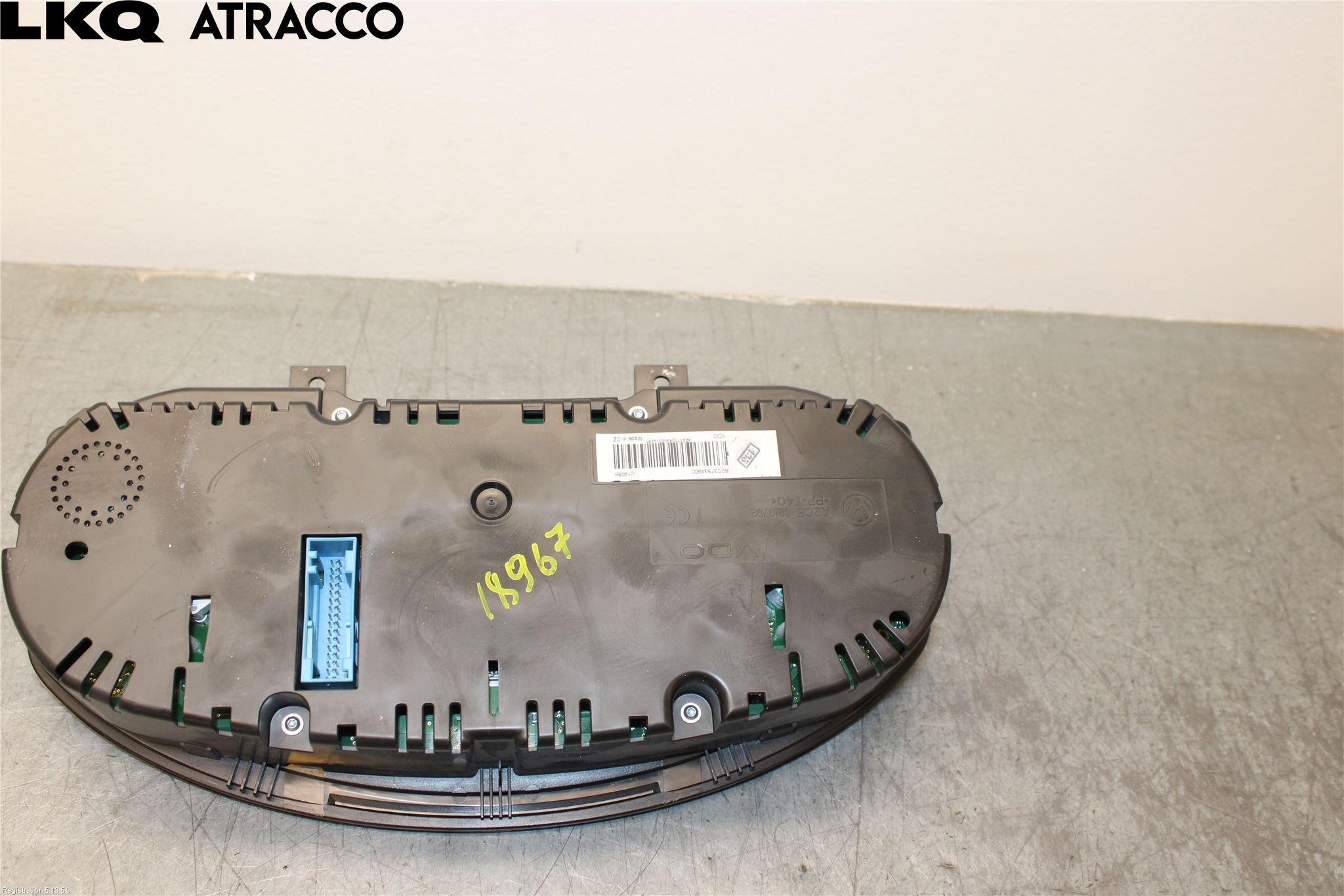 Volkswagen VW TIGUAN 16-24 Instrument Hast