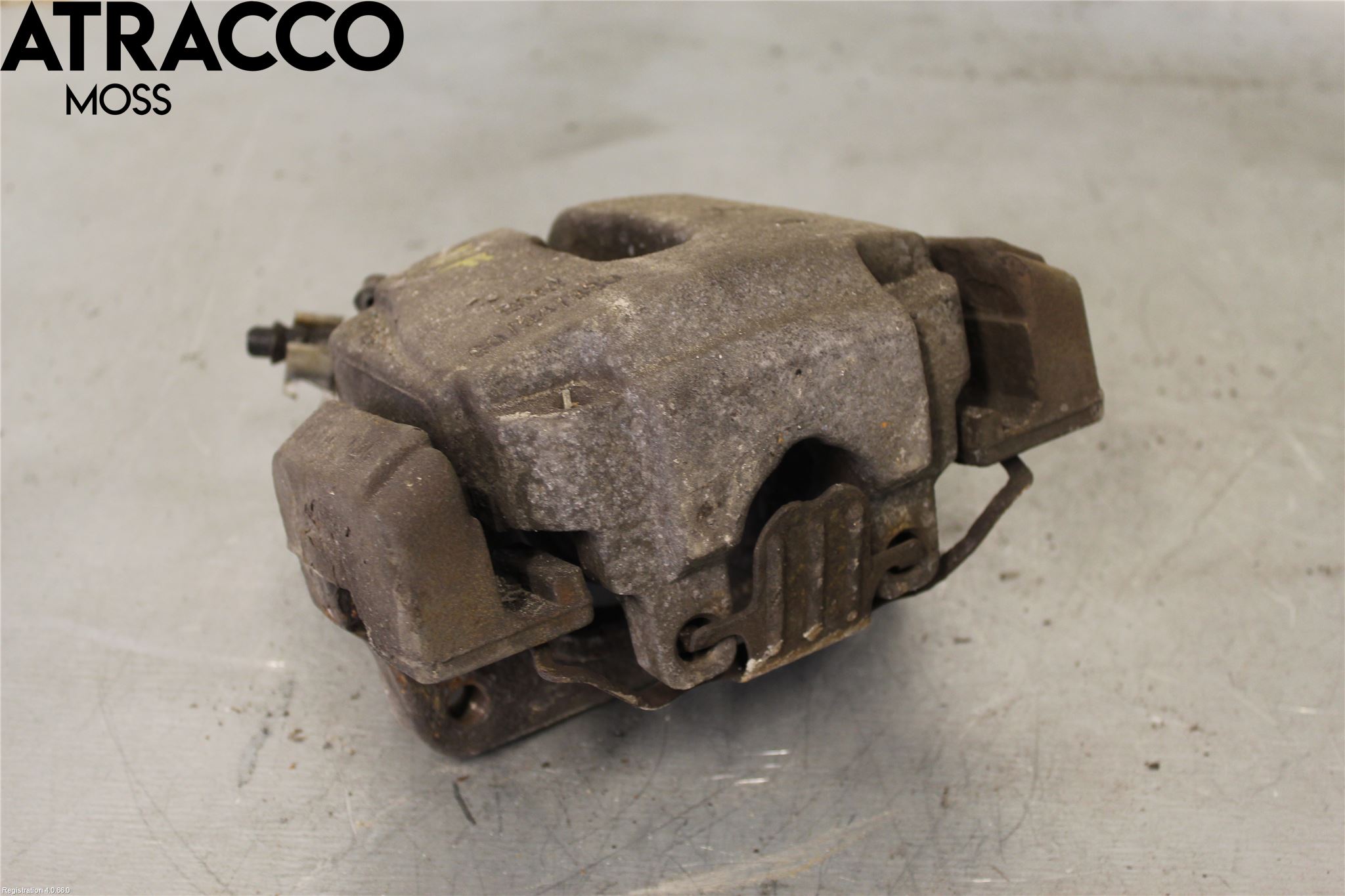 BMW 5 F10/F11/F18 09-17 Bromsok Fram Vänster