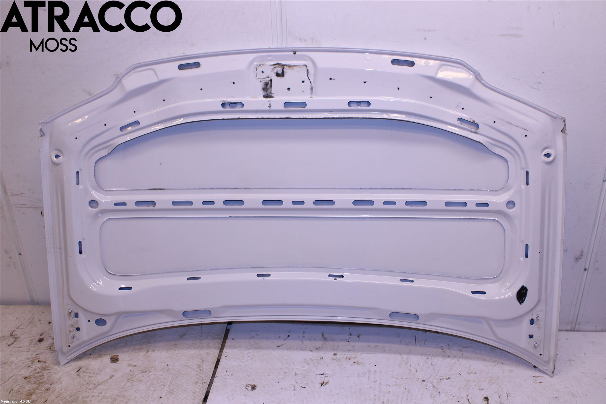 Volkswagen VW CADDY      04-10 Huv Fram