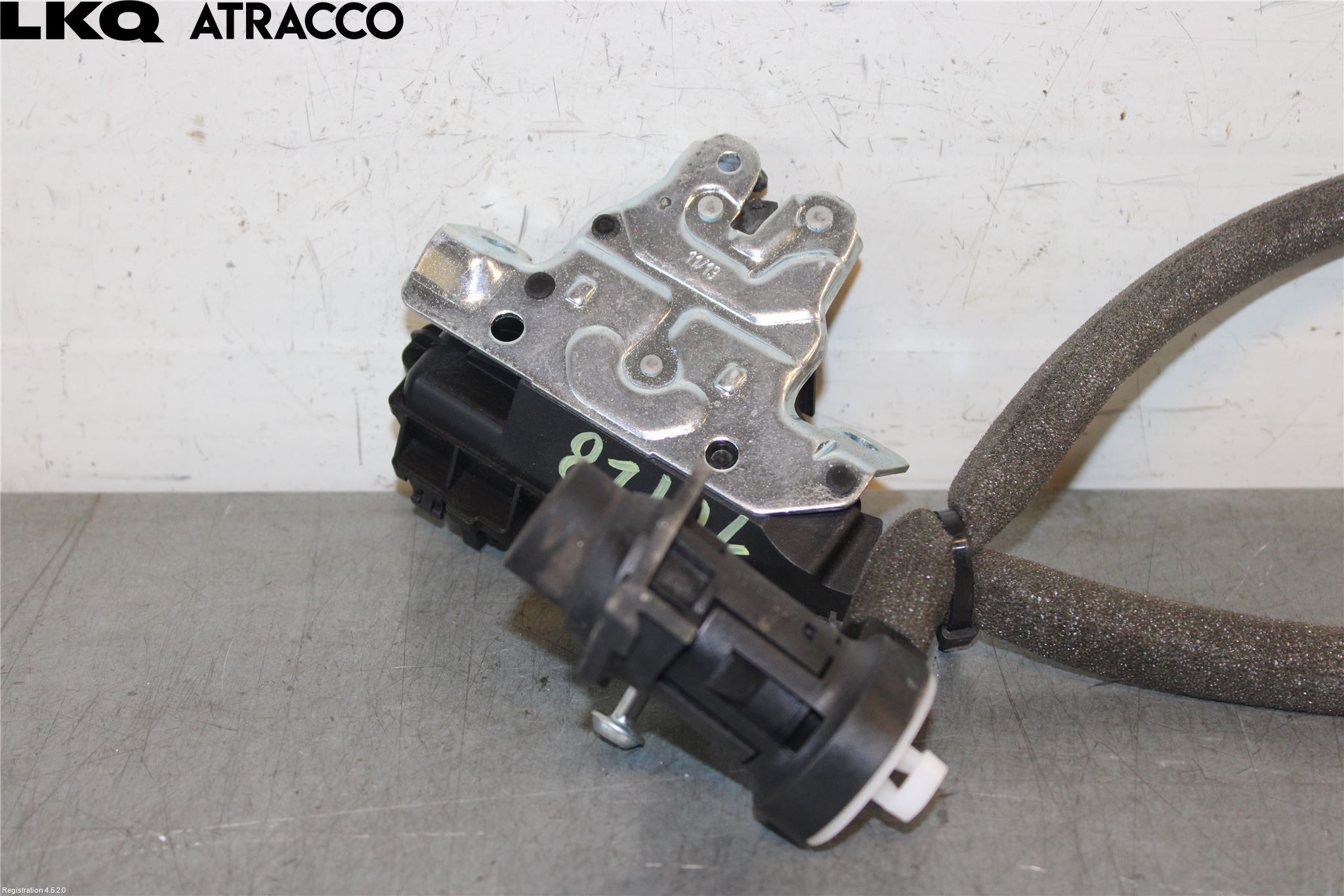 Mercedes-Benz MB E-KLASS (W212) 09-16 Låskista Baklucka