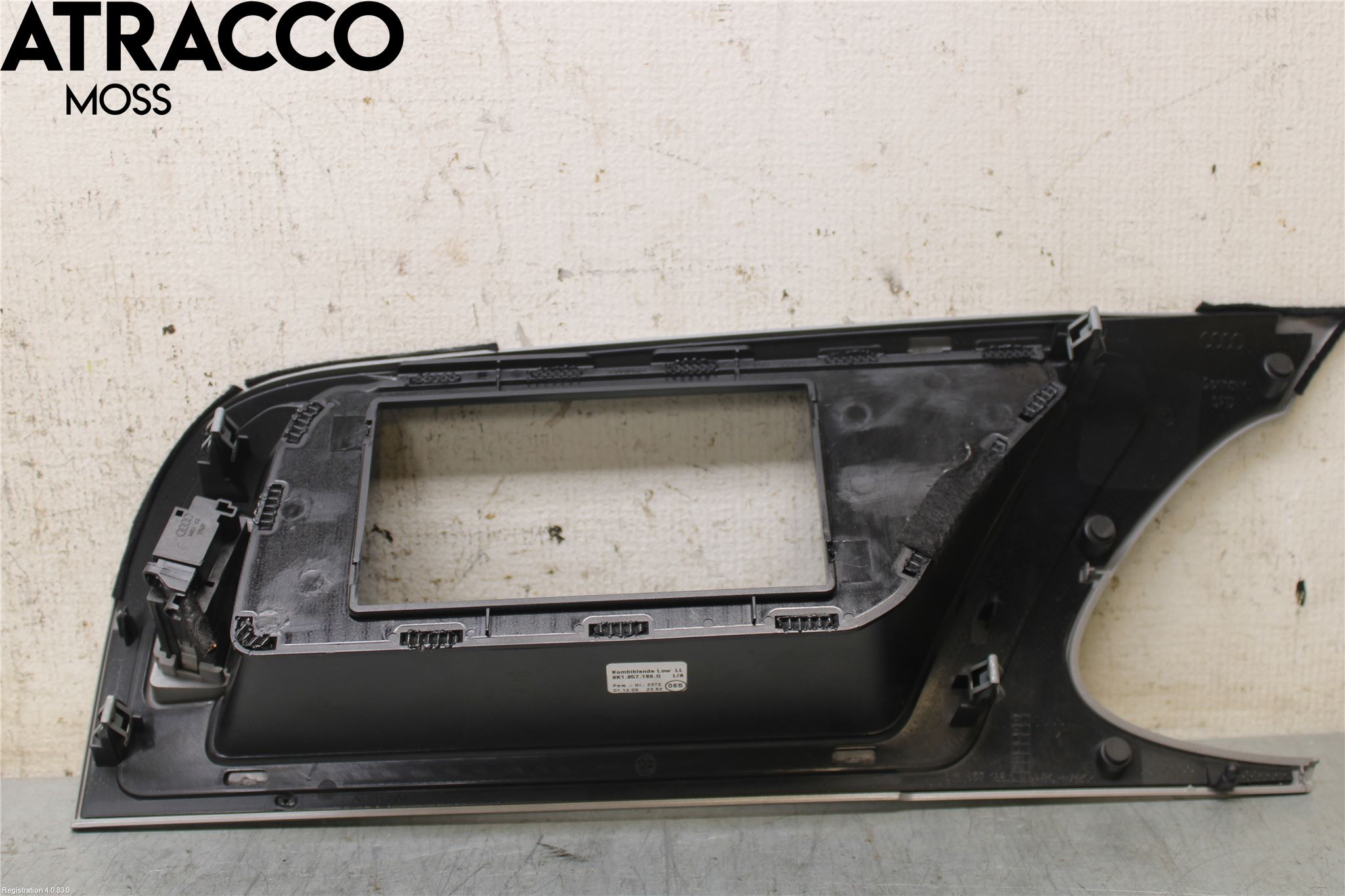 Audi A4/S4 08-11 Instrument-Radio Sarg