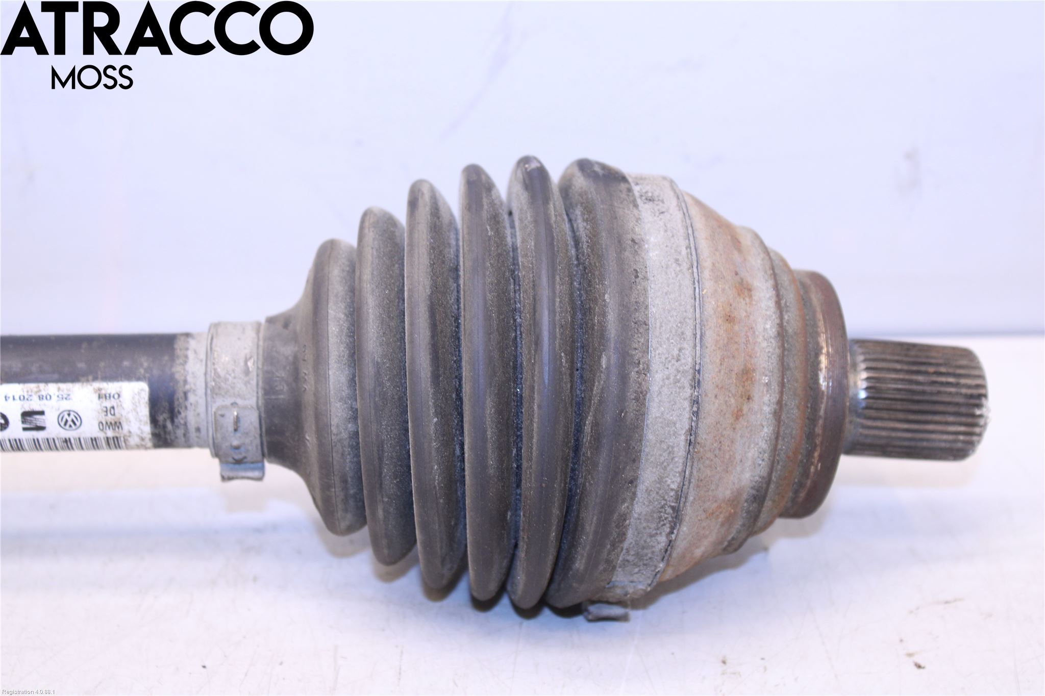 Volkswagen VW GOLF SPORTSVAN 15-20 Drivaxel Fram Höger
